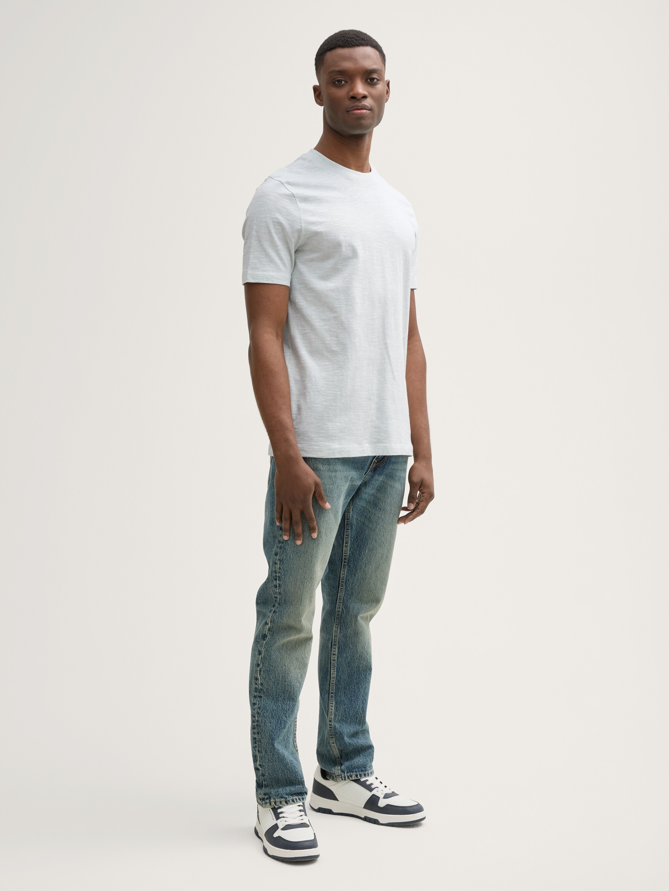 Basic T-Shirt in Melange-Optik - fresh_mint_green - 