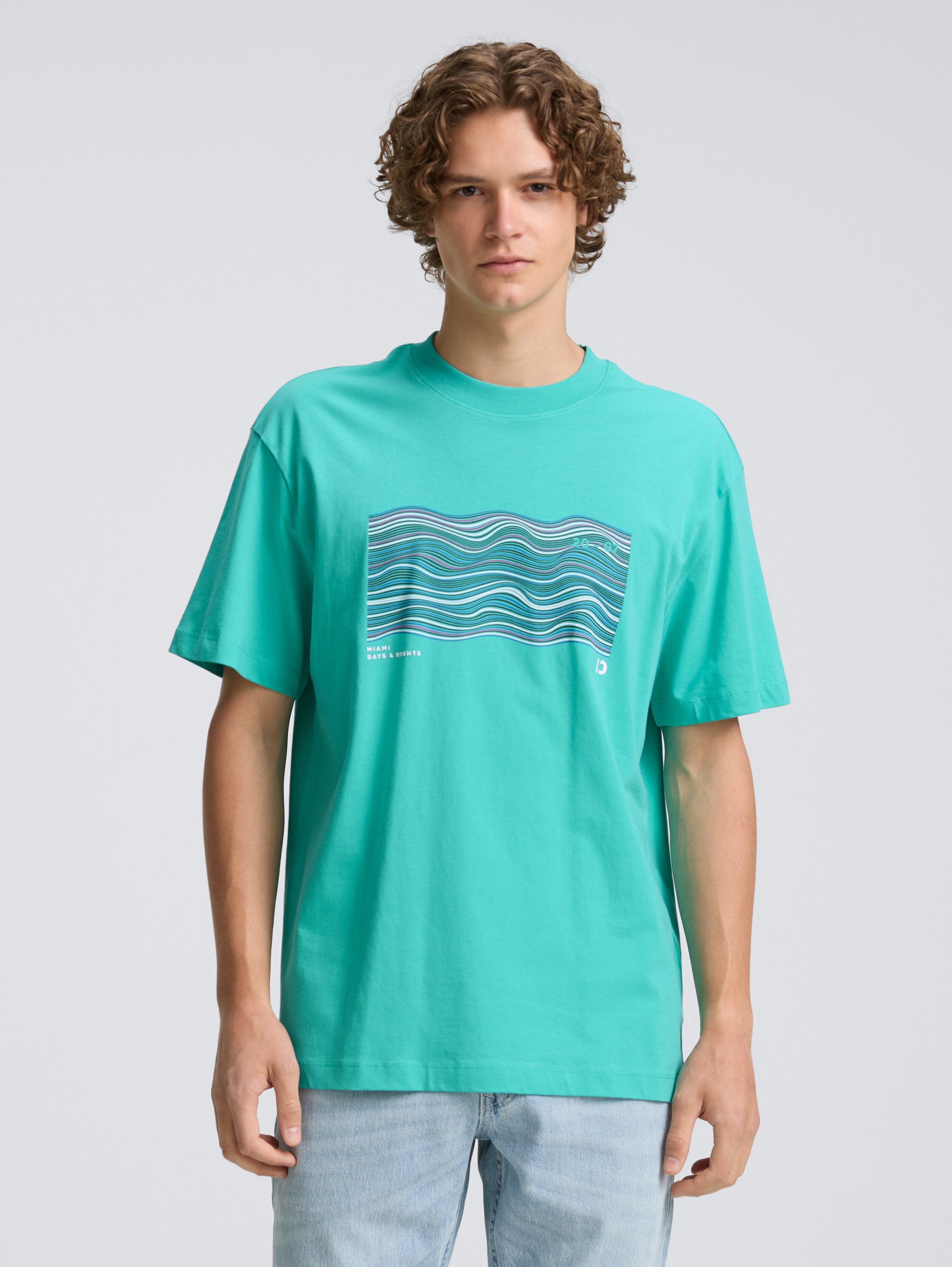 Relaxed Fit T-Shirt mit Print - waterfall_green_1 - 