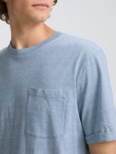 T-shirt avec poche sur la poitrine - mystical blue - Vue détaillée du modèle