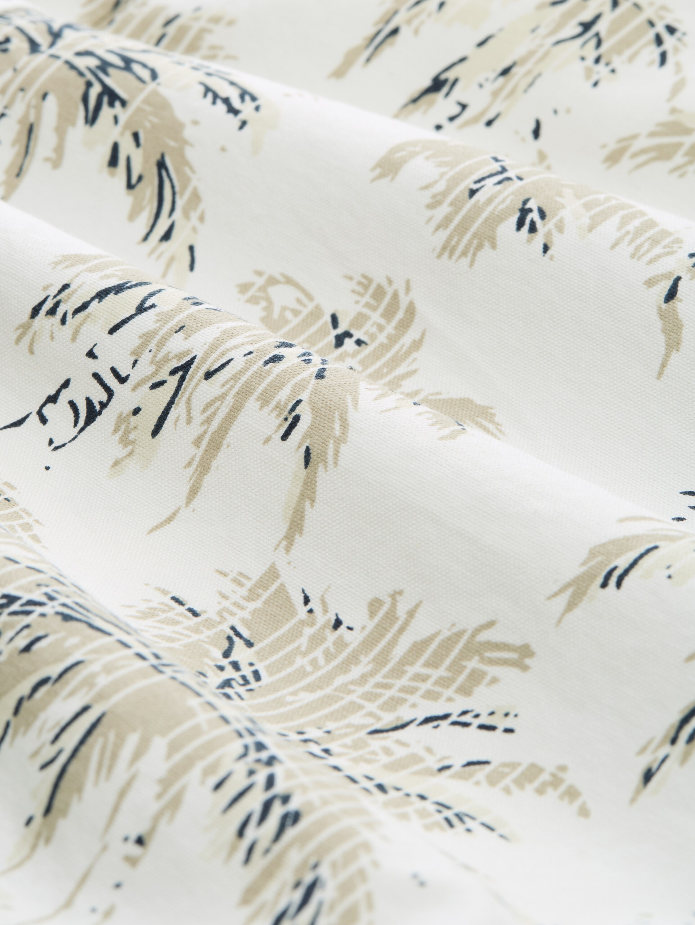 Regular Chino Shorts mit Palmen-Print - off_white_stripe_palm_design - 