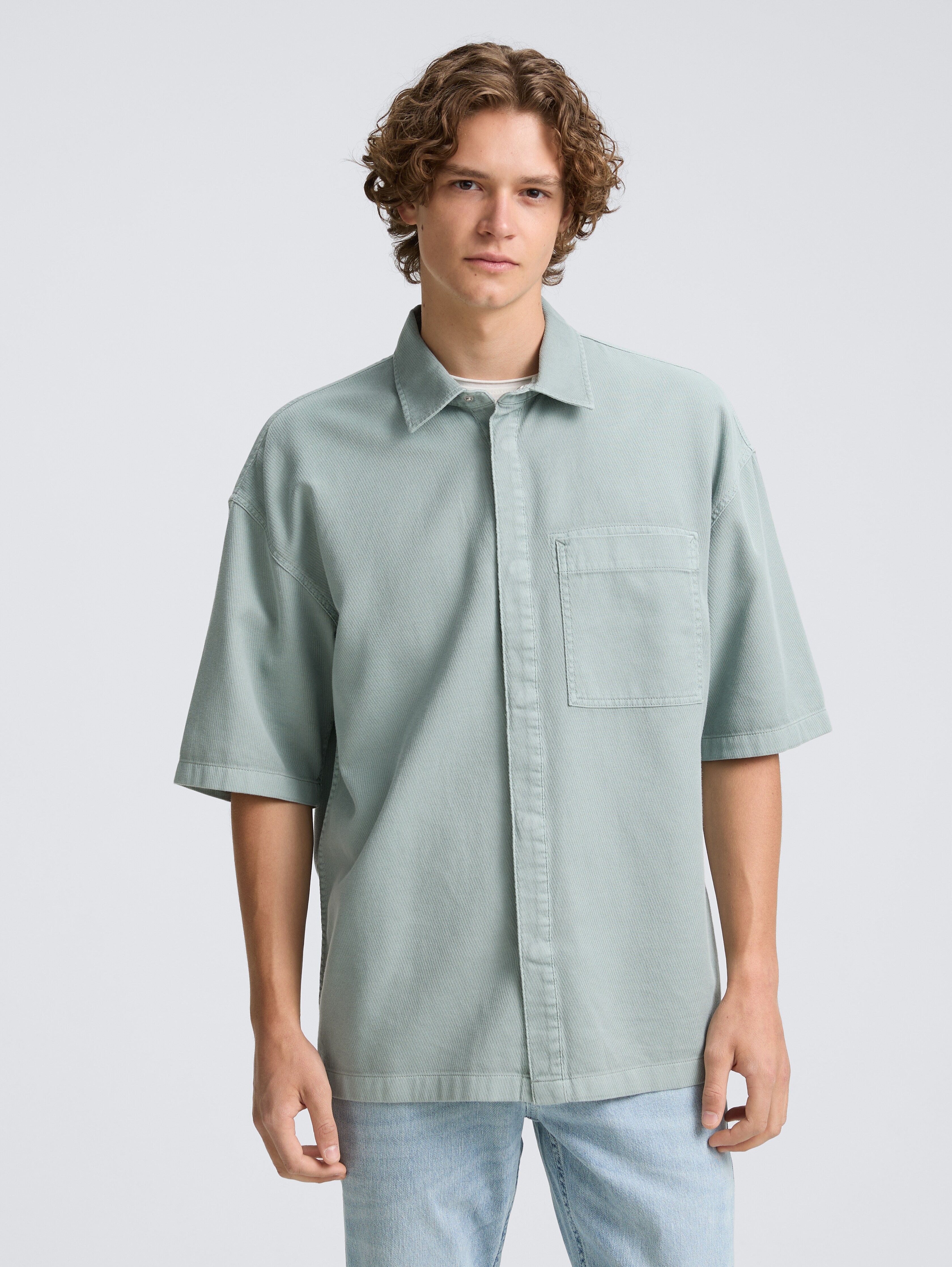 Overshirt Hemd mit kurzen Ärmeln von Denim Male, light ice blue
