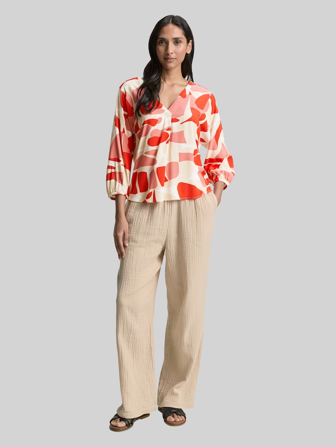 Bluse mit Muster von Women, red dots and shapes design