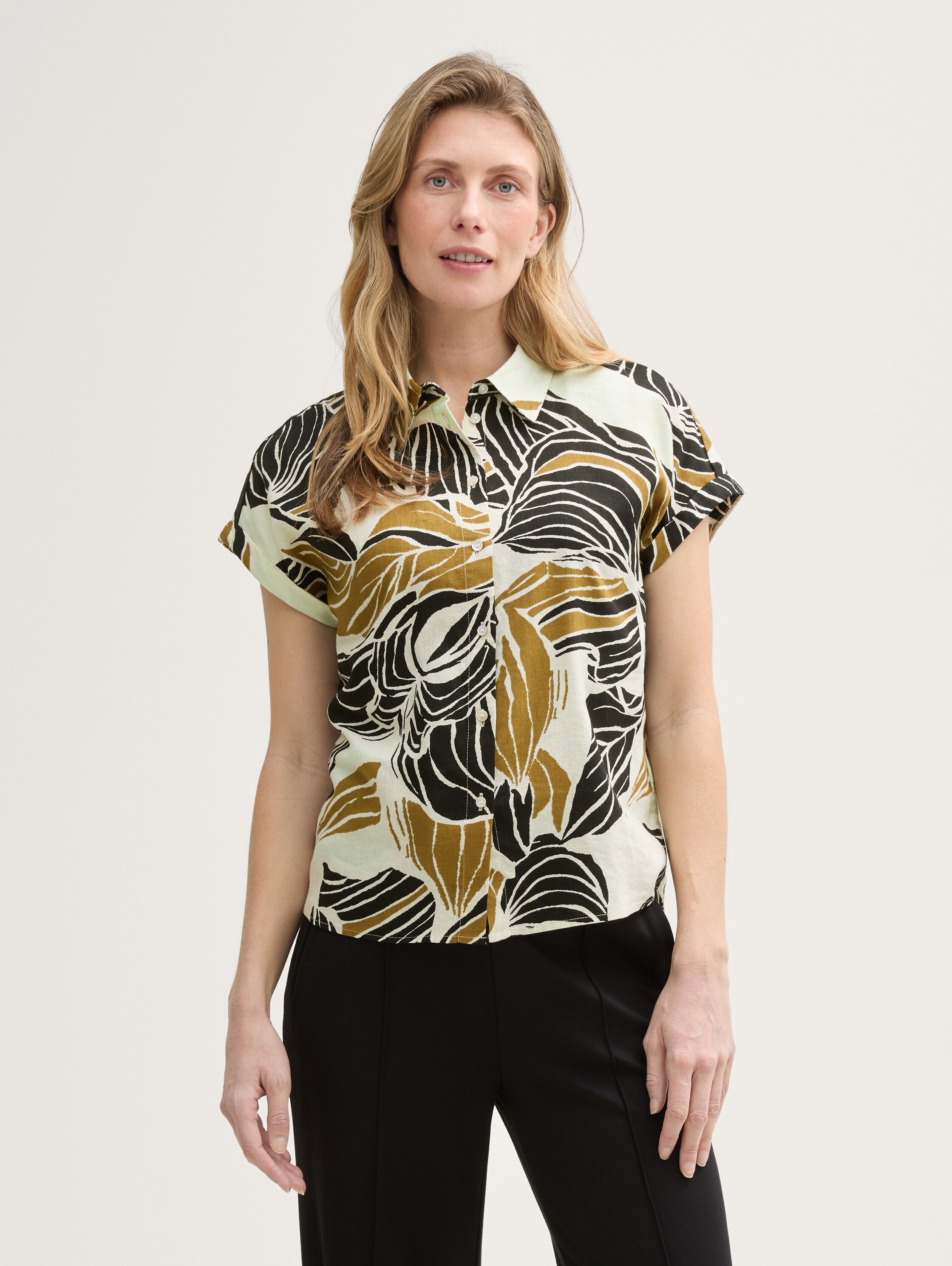 Loose Fit Bluse mit Leinenanteil - neutral_cut_leaves_design - 