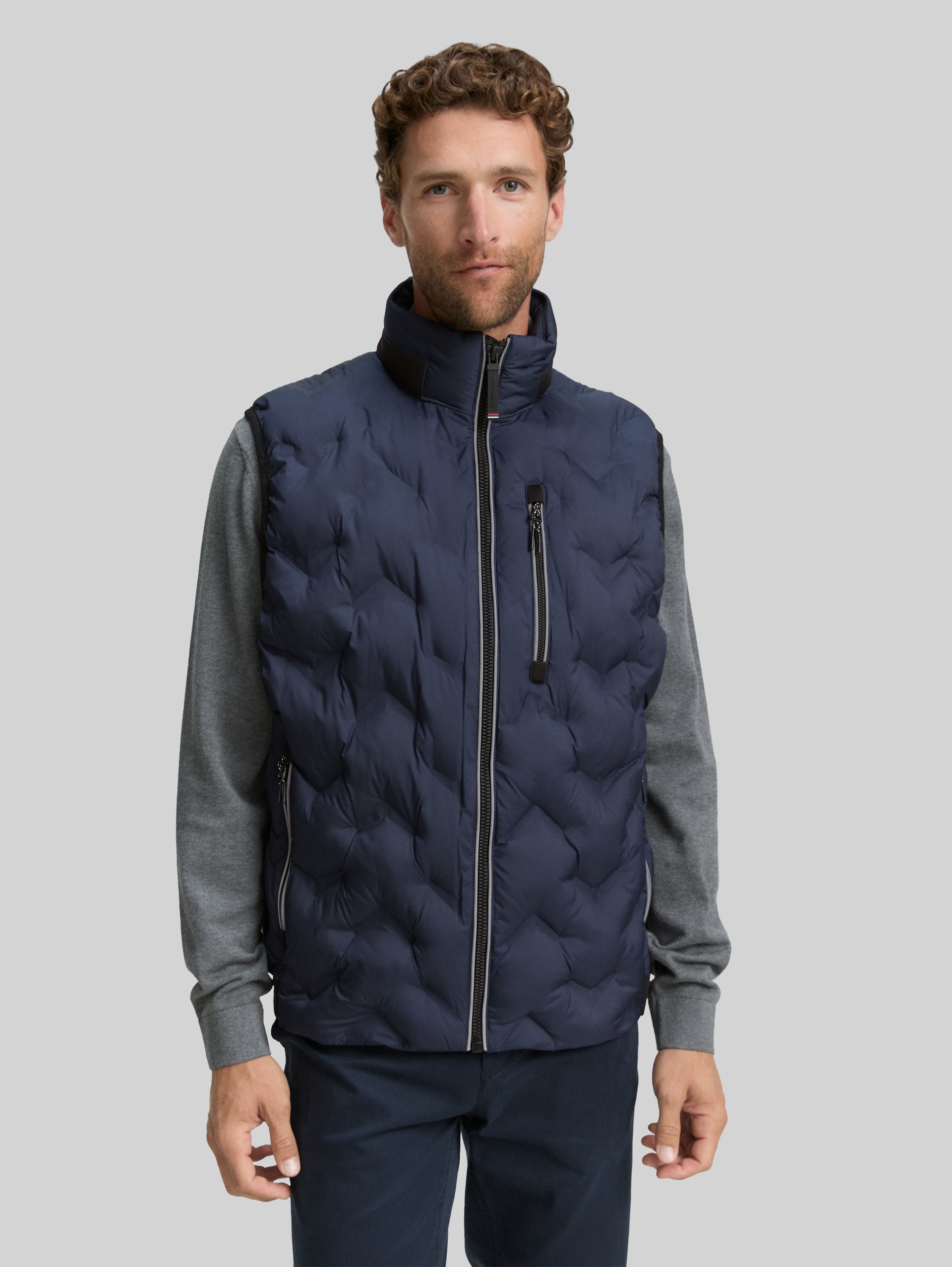 Hybrid Lightweight Steppweste - sky captain blue - Model-Vorderansicht