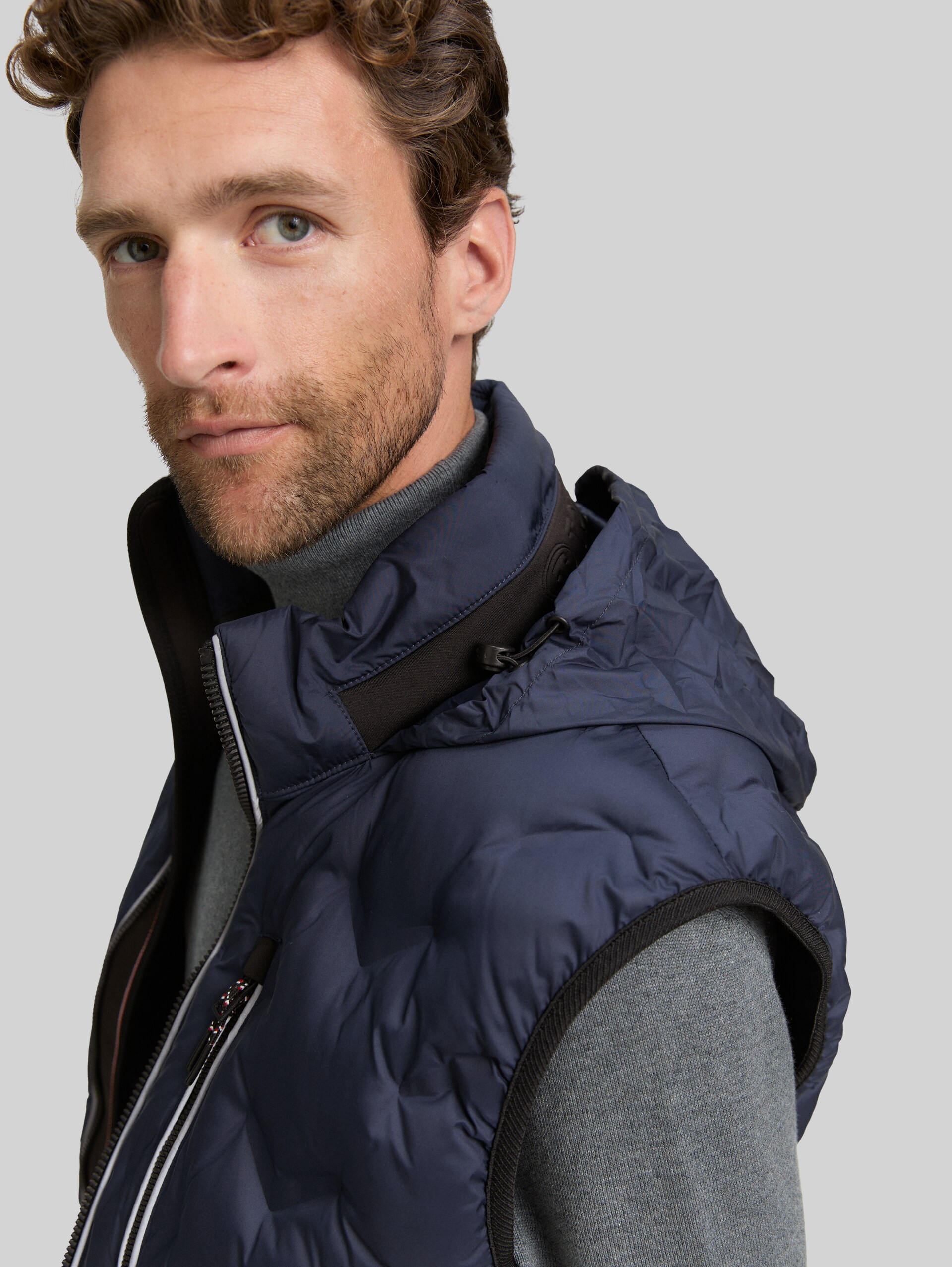 Hybrid Lightweight Steppweste - sky captain blue - Detail-Model-Ansicht