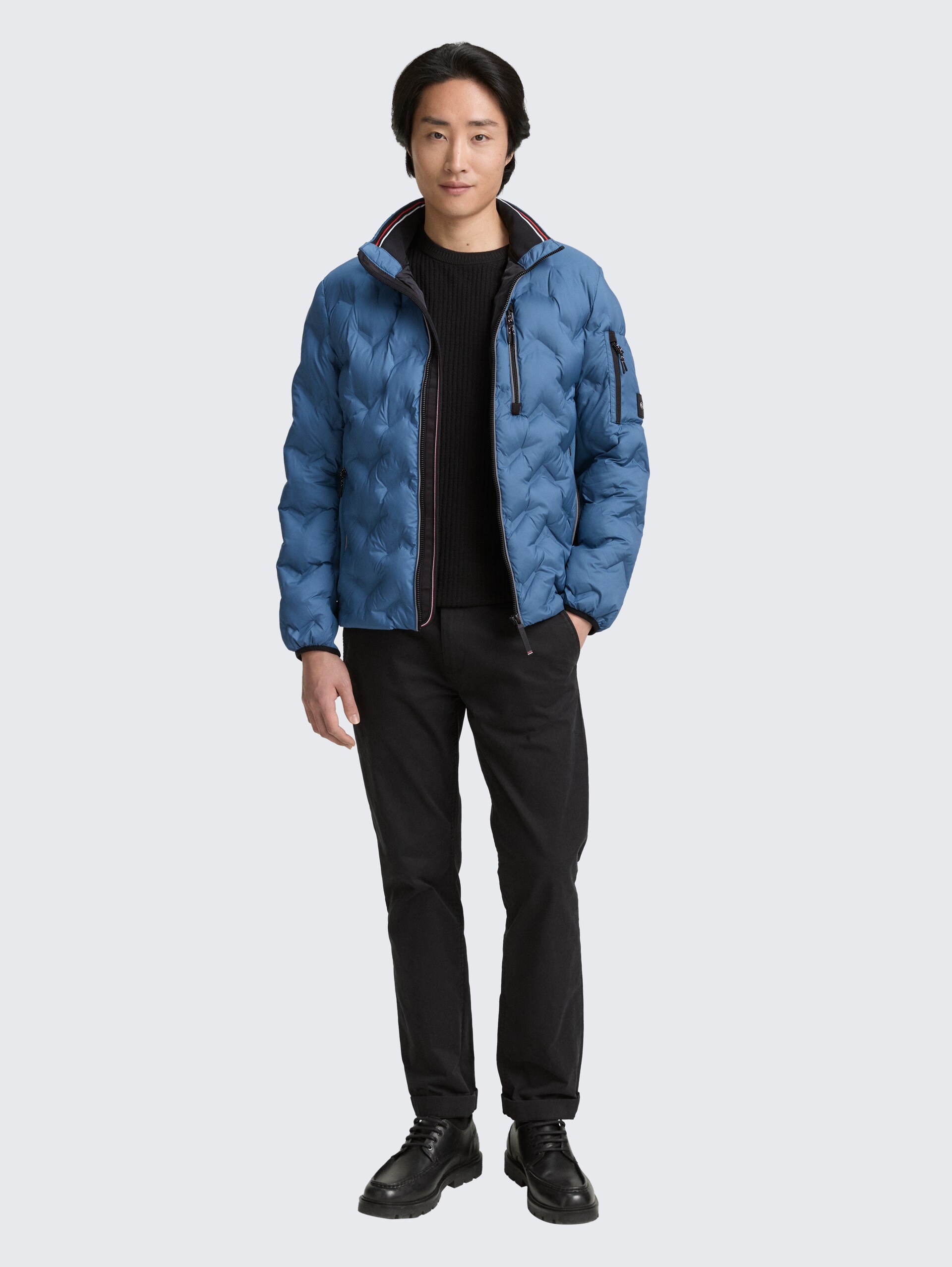 Hybrid Lightweight Steppjacke mit verstaubarer Kapuze - real teal blue - seitliche Model-Ansicht
