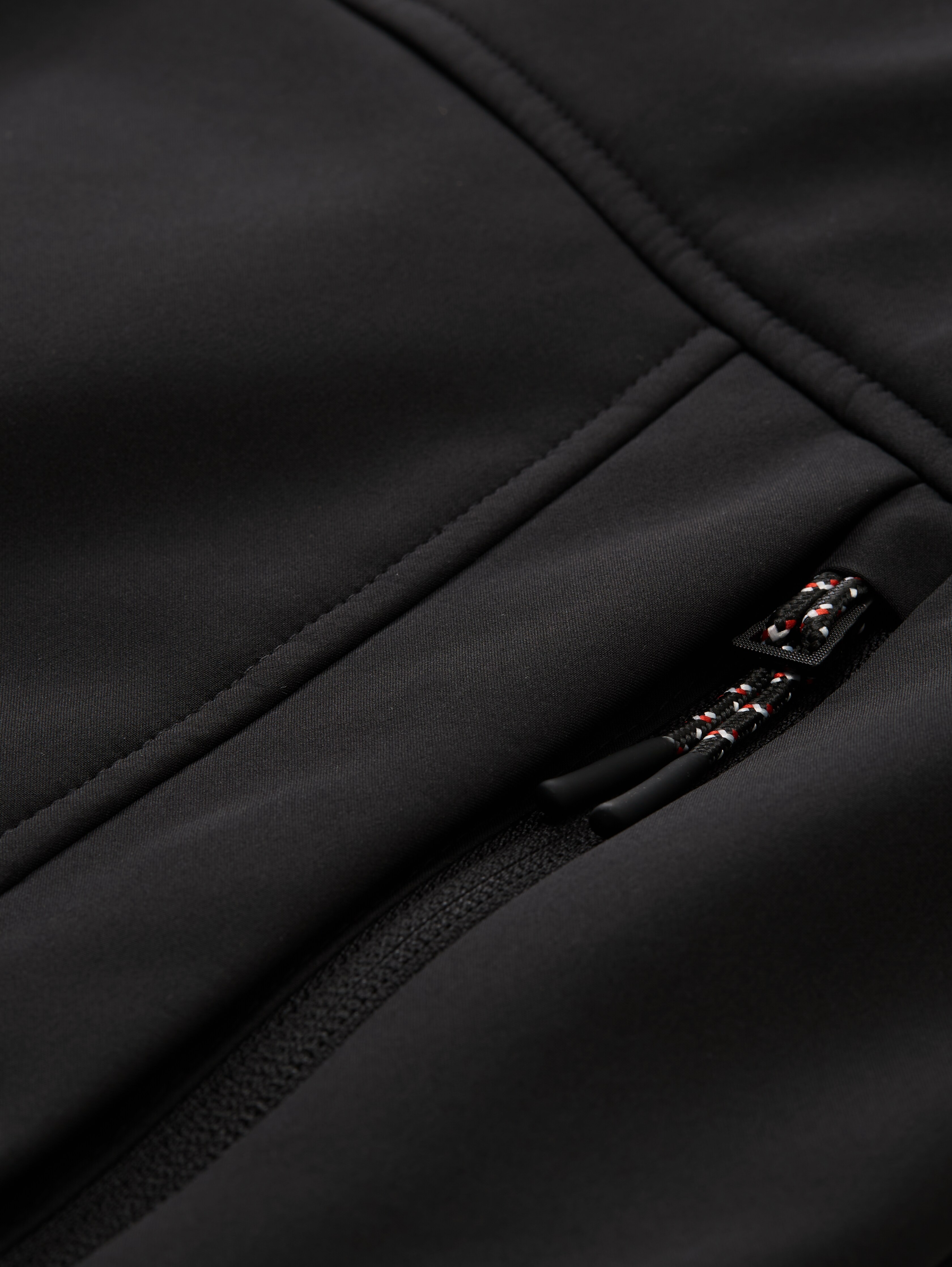 ウェア TOMU Softshell jacket with hood in black by Tom Tailor