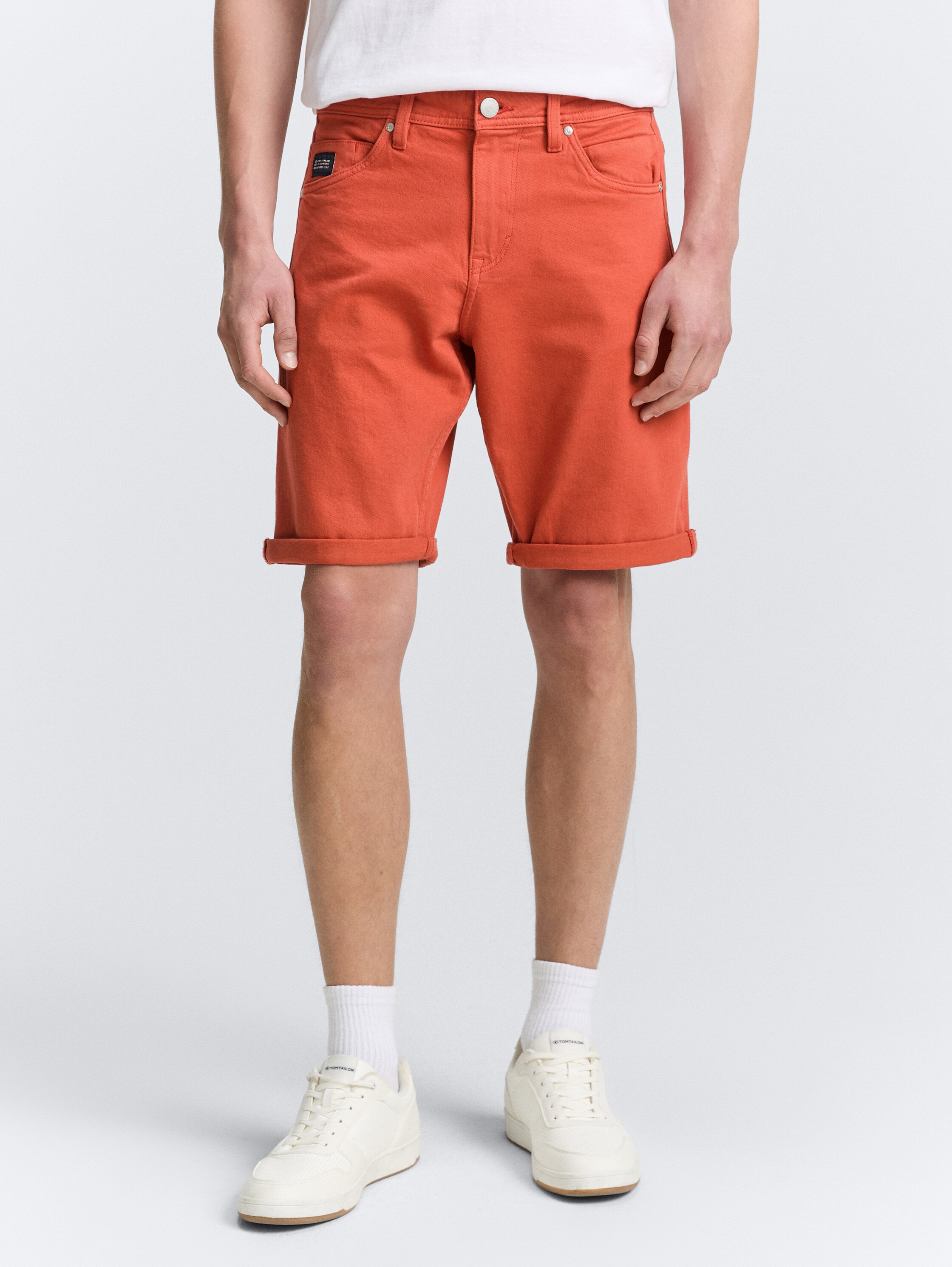 TTMORRIS RELAXED Jeans Shorts im Washed Look - rooibos_orange - 