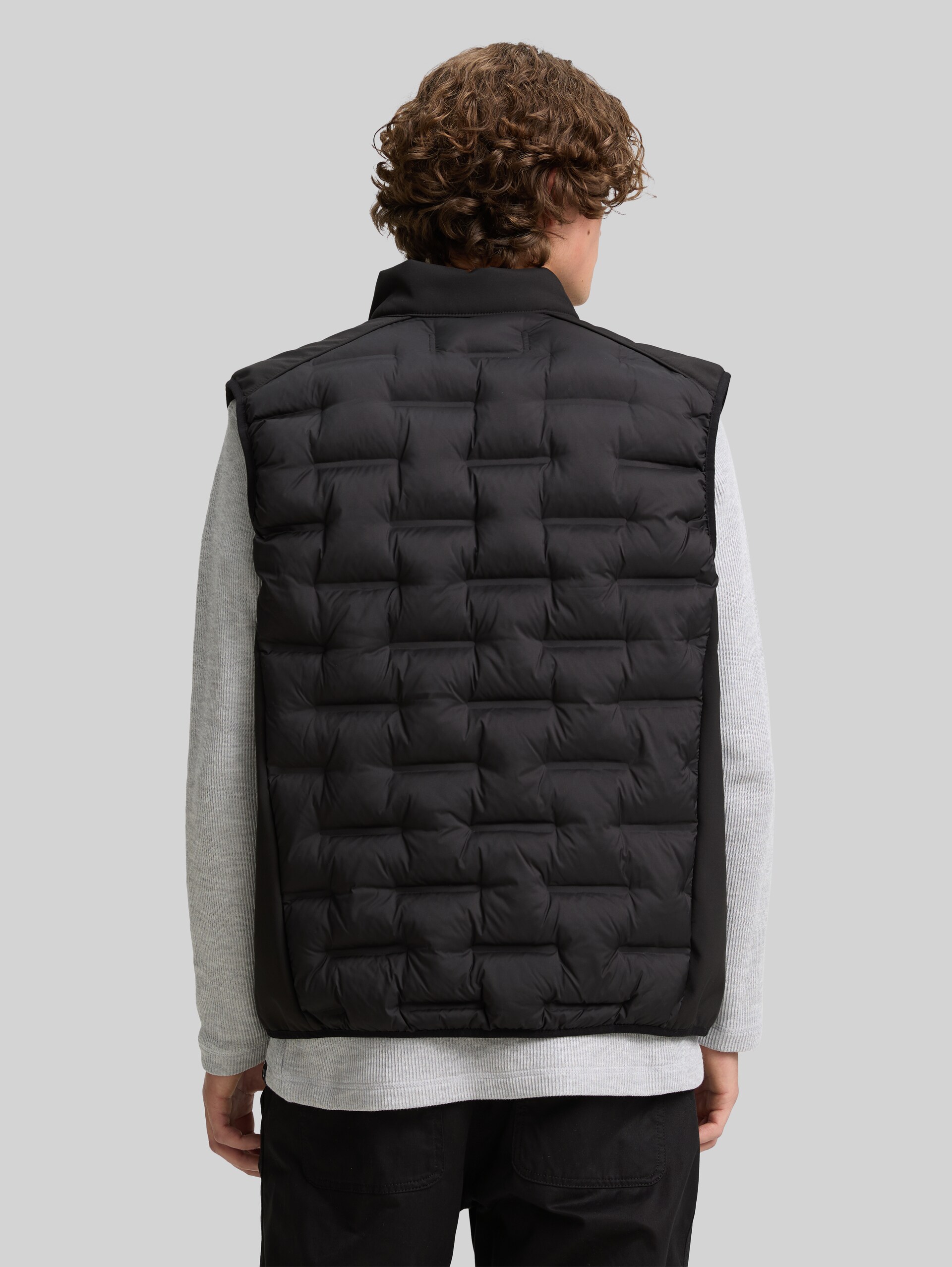 Hybrid quilted waistcoat with stand-up collar - Black - Model-back view