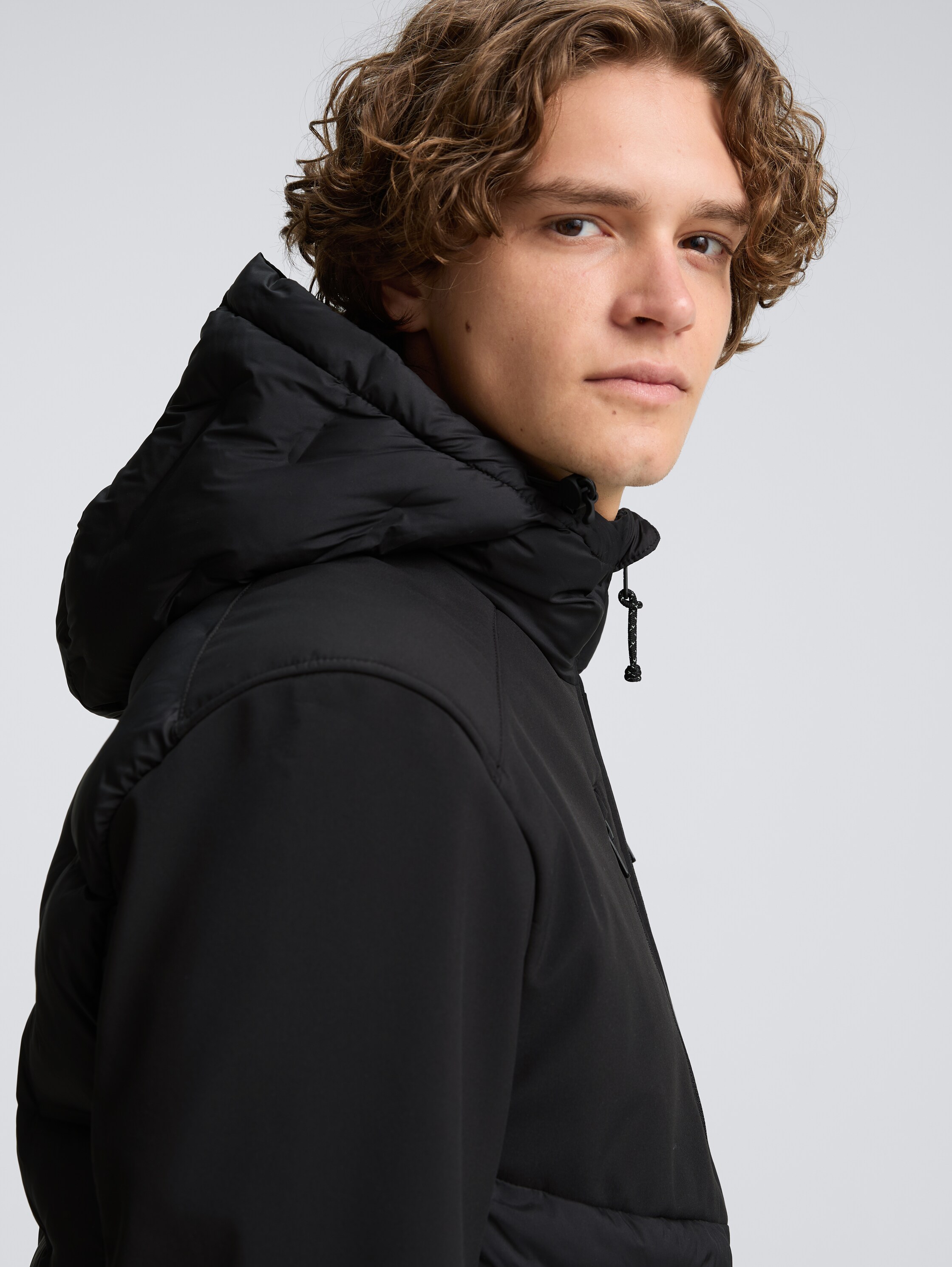 Hybrid Steppjacke mit Kapuze - black - 