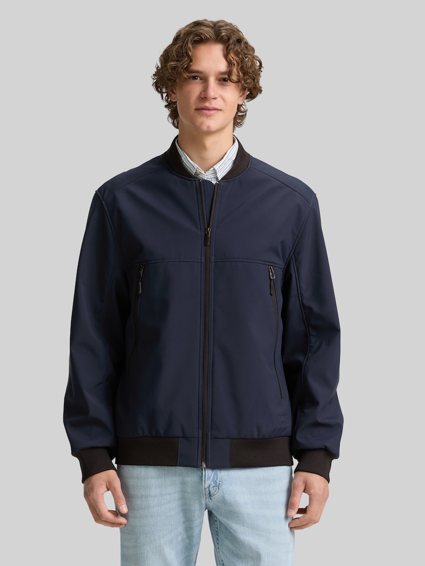 Softshell Jacke im Bomber-Style von Denim Male, sky captain blue