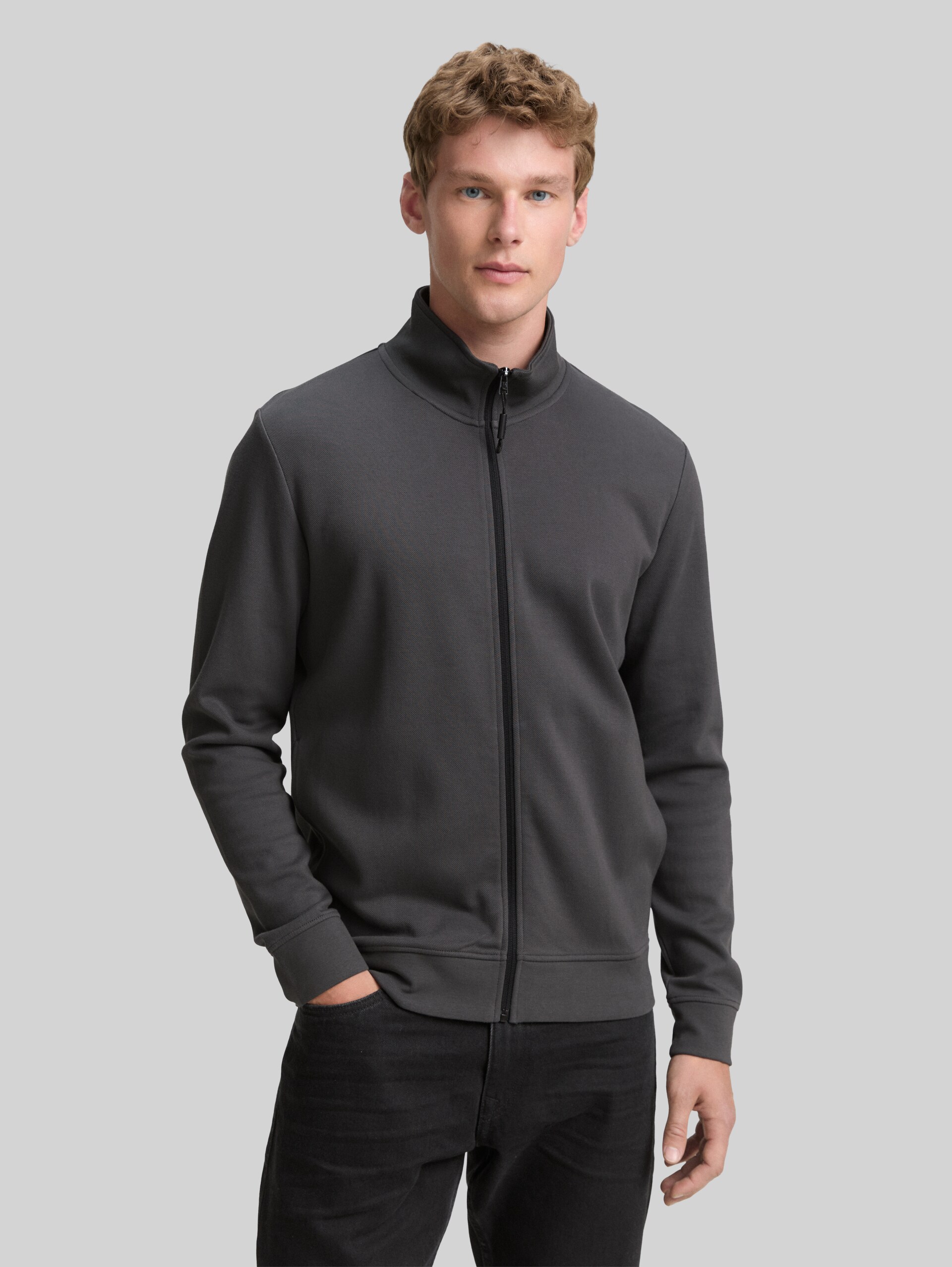 Piqué sweatjack met opstaande kraag - ash grey - Nek model vooraanzicht