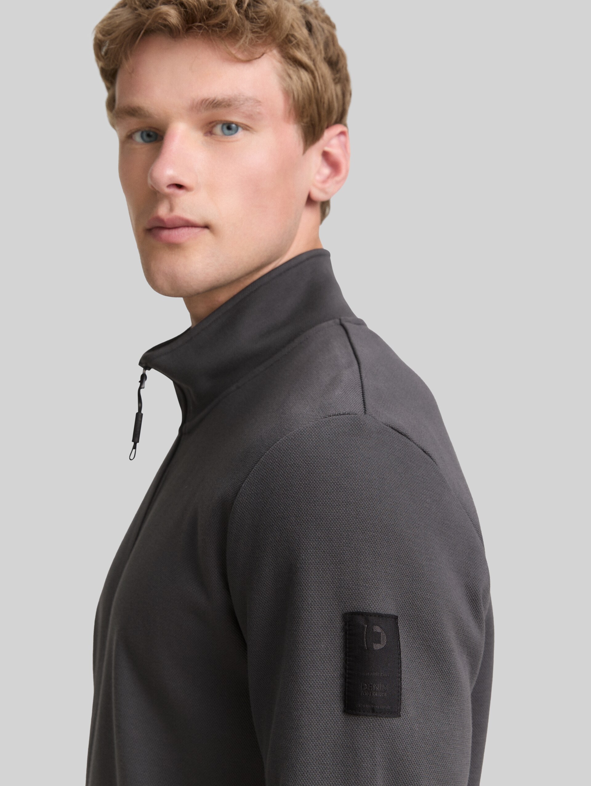 Piqué sweatjack met opstaande kraag - ash grey - Detailaanzicht model