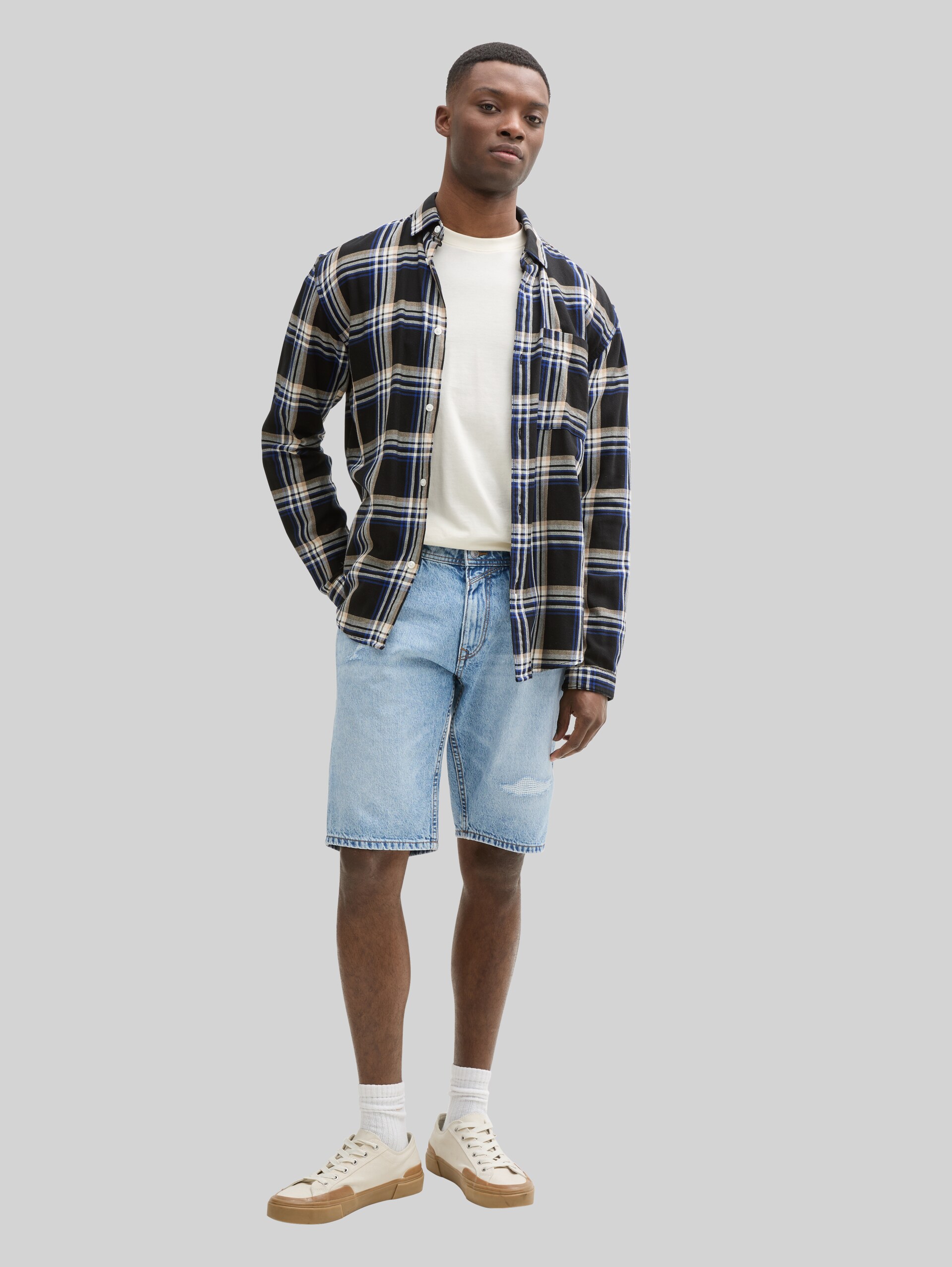 TTPIERS Slim Destroyed Jeans Shorts - Destroyed Light Stone Blue Denim - Model front view