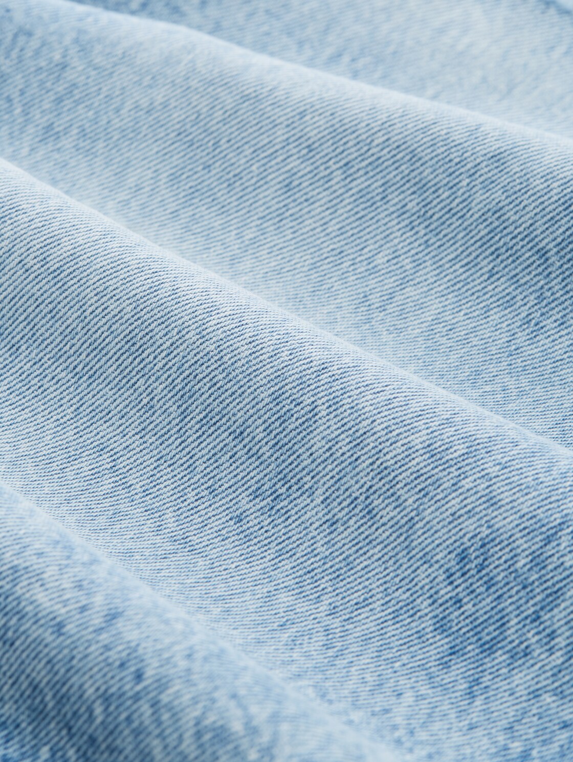 TTPIERS SLIM DESTROYED Jeans Shorts - Destroyed Light Stone Blue Denim - Material-Ansicht