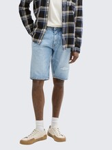 TTPIERS SLIM DESTROYED Jeans Shorts - Destroyed Light Stone Blue Denim - Ausschnitt Model-Vorderansicht
