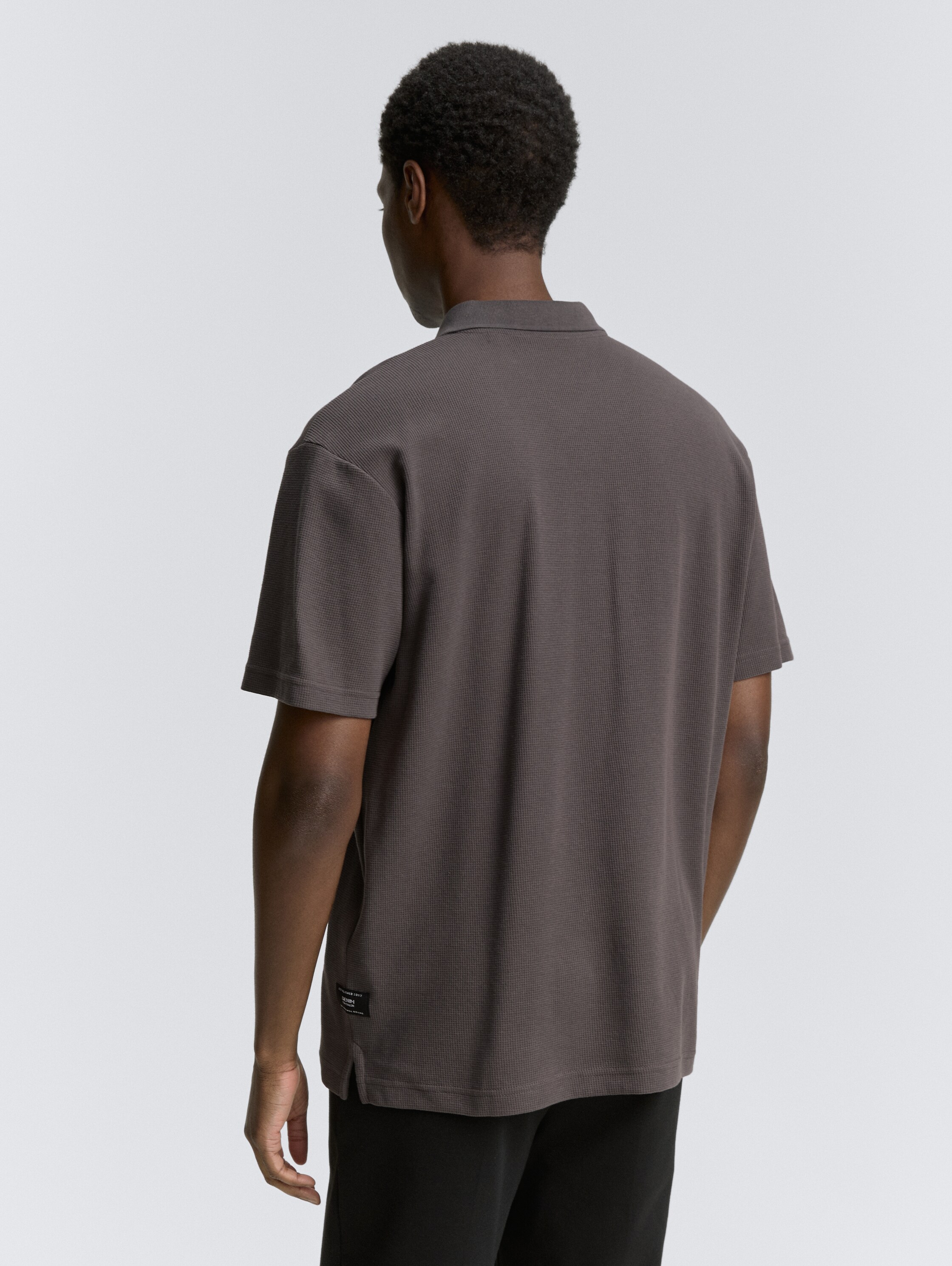Relaxed Fit Poloshirt mit Waffelstruktur - pavement_grey - 