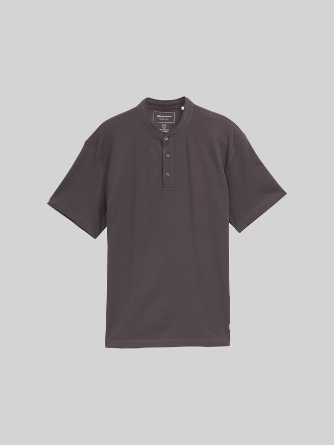 Relaxed Fit Poloshirt mit Stehkragen von Denim Male, Pavement Grey
