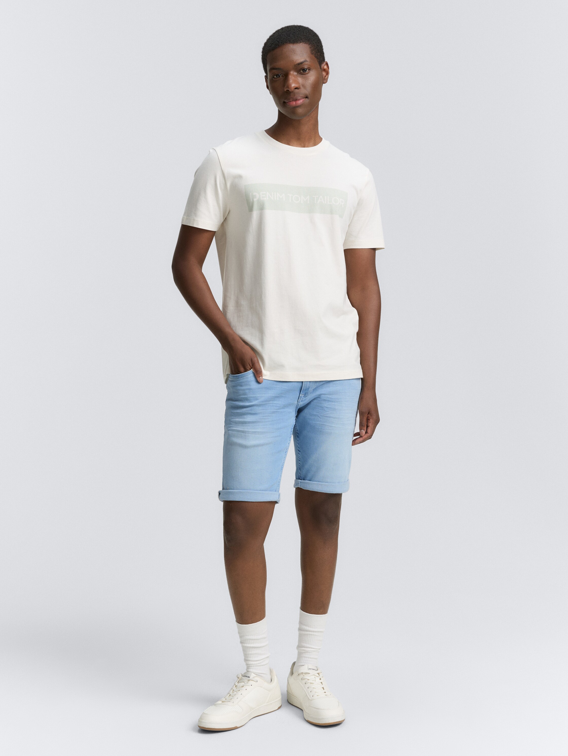 TTPIERS SLIM Jeans Shorts - light_bright_blue - 