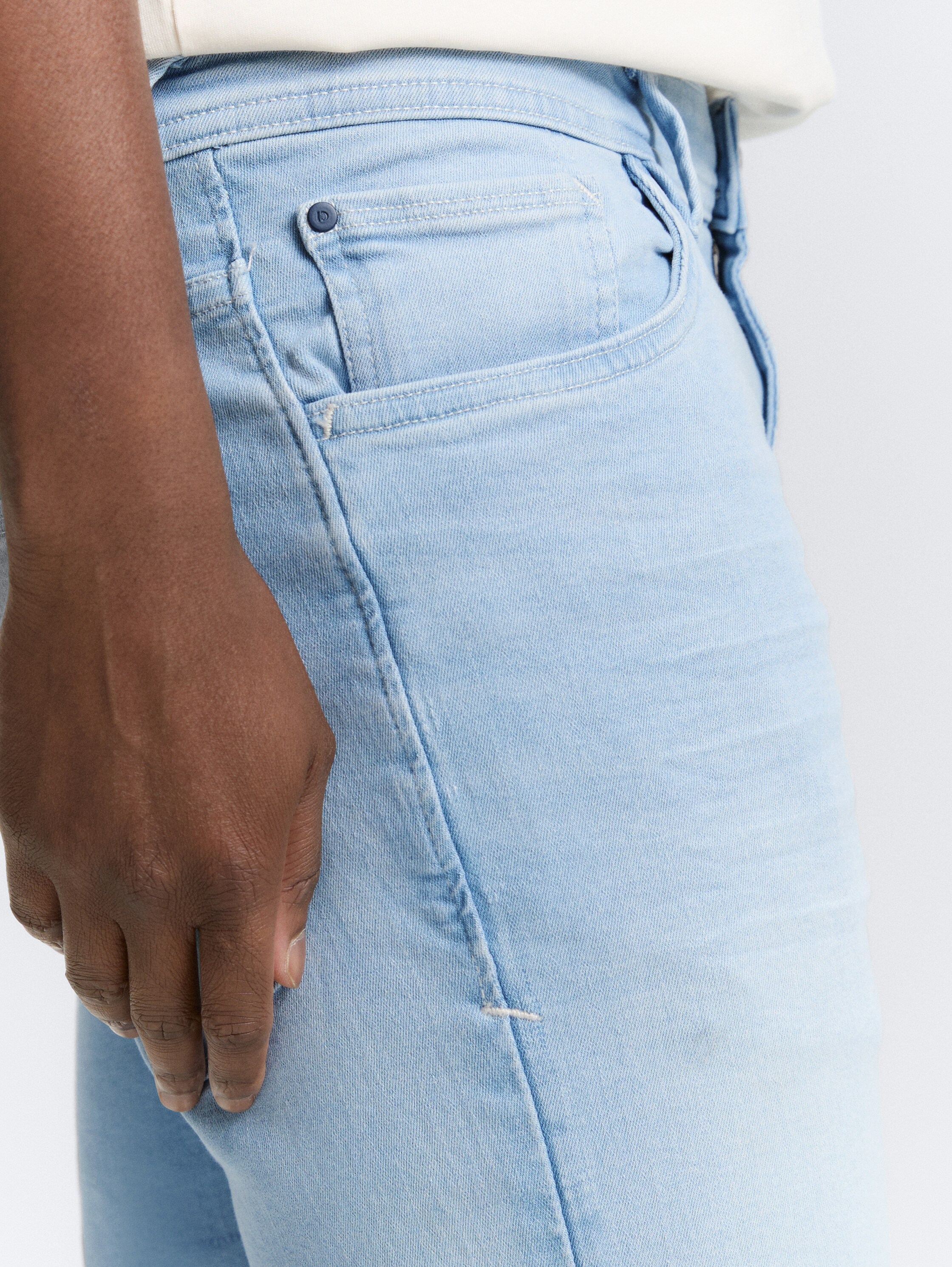 TTPIERS SLIM Jeans Shorts - light_bright_blue - 