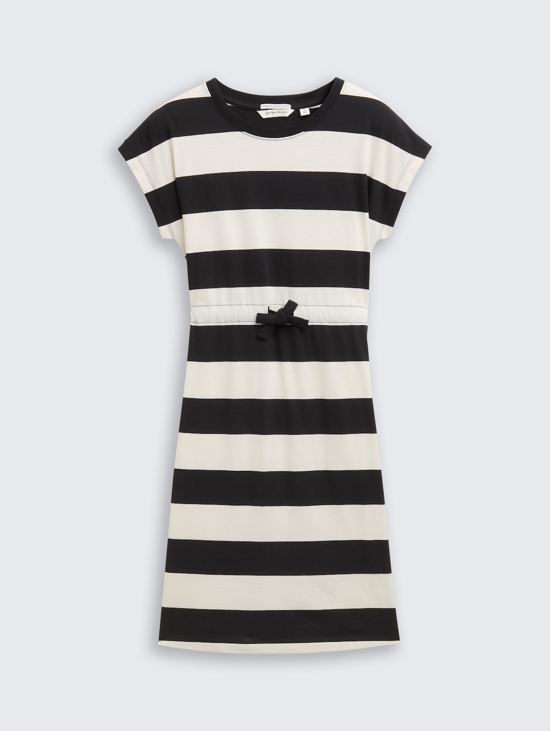 Mini-Kleid mit Streifenmuster - black and white bold stripe - Vorder-Produkt-Ansicht