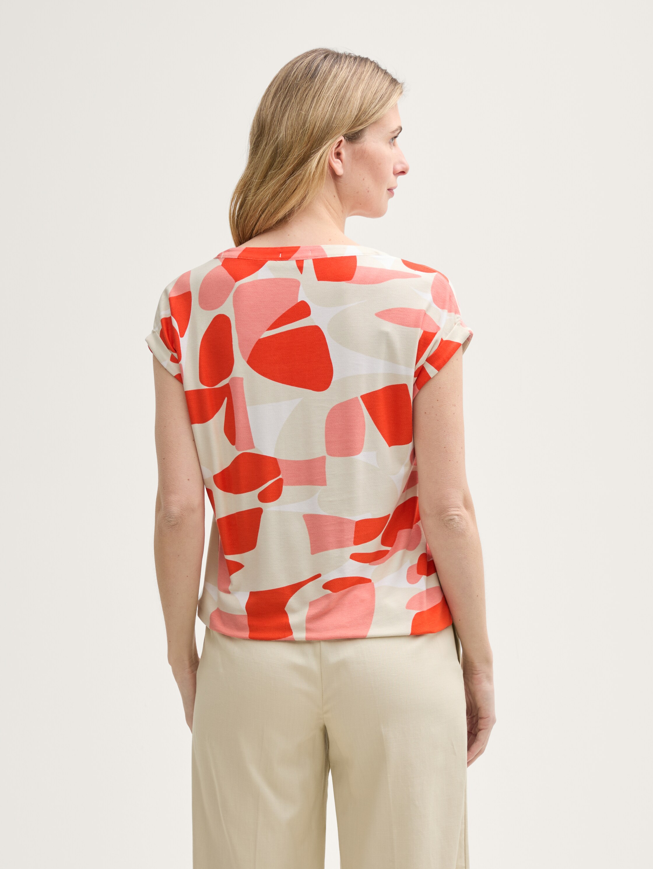 T-Shirt mit Muster - red_dots_and_shapes_design - 