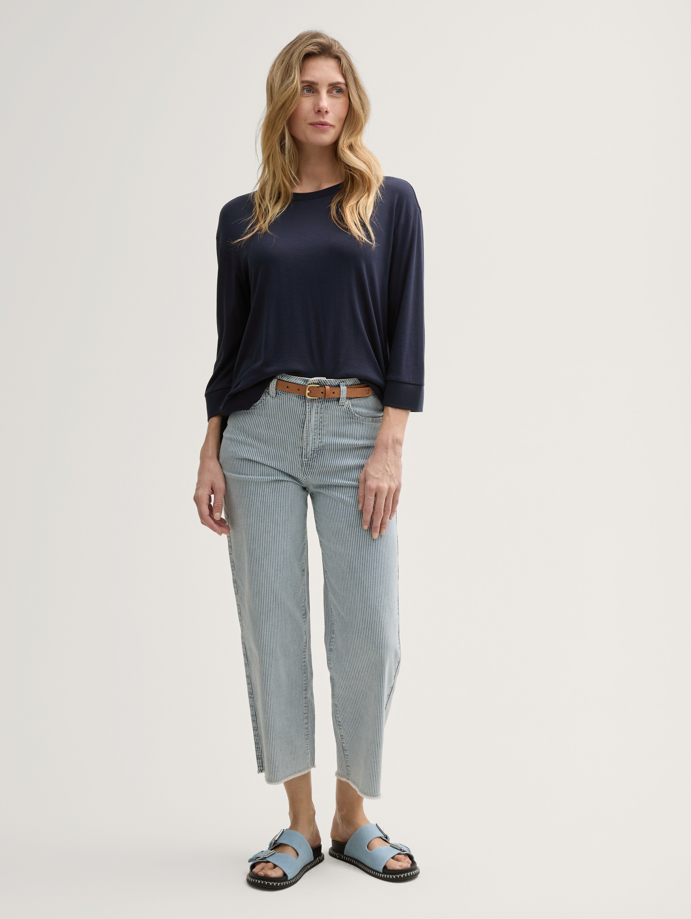 Langarmshirt mit Rundhalsausschnitt - sky_captain_blue_1 - 