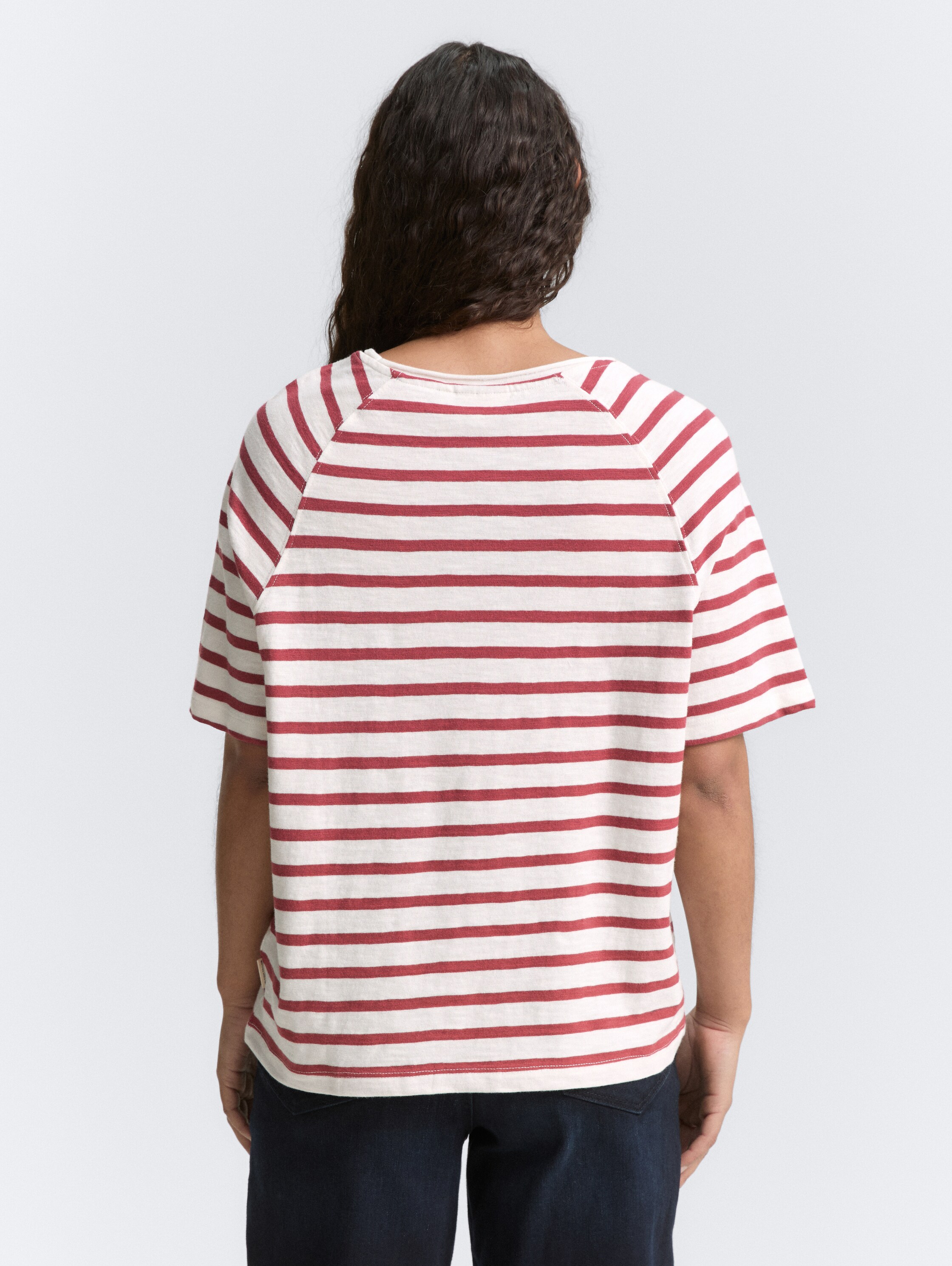 Raglan T-Shirt mit Streifenmuster - offwhite_deep_red_stripe - 