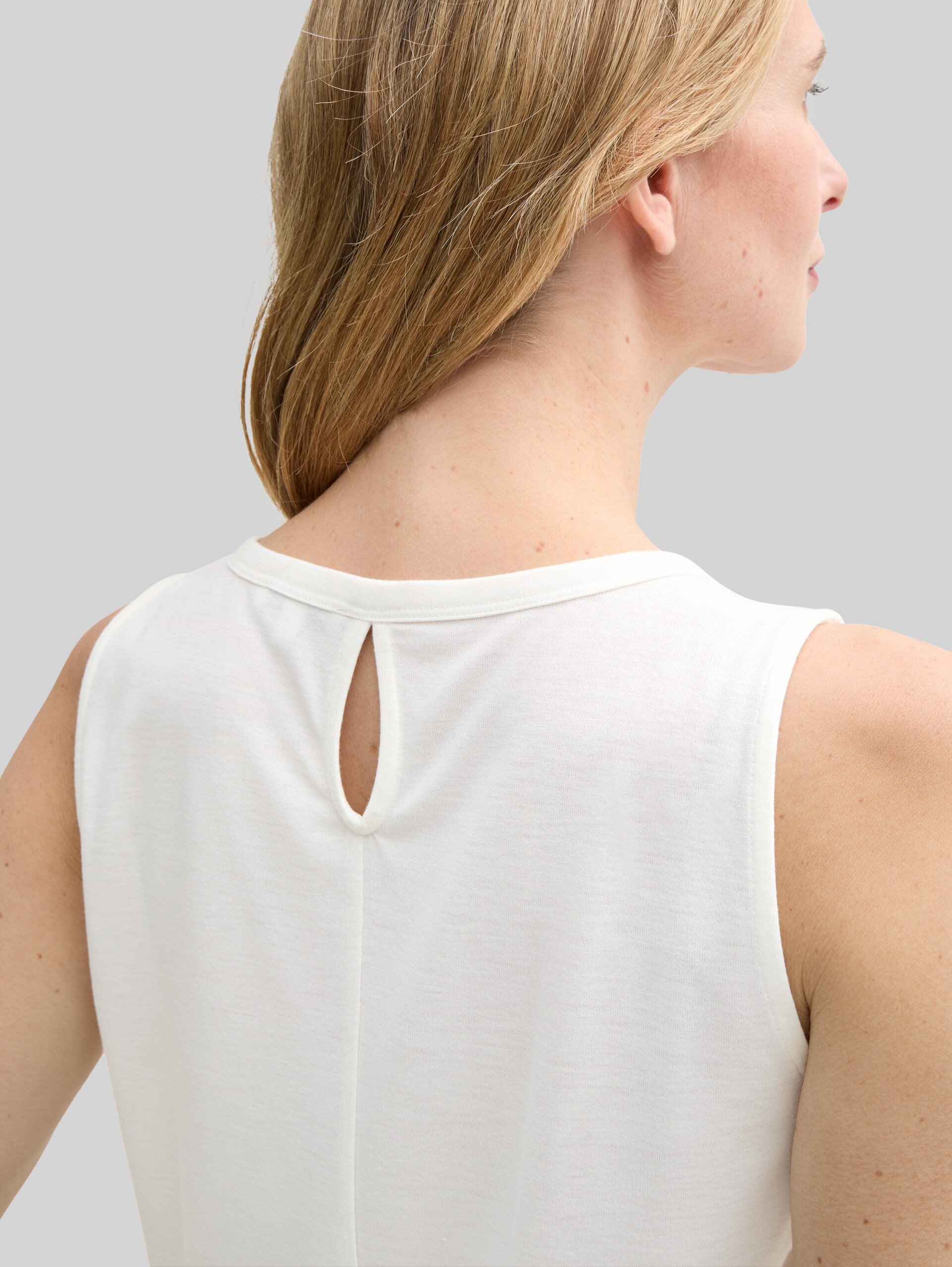 Haut ajouré en mélange de matières - Whisper White - Vue détaillée du modèle