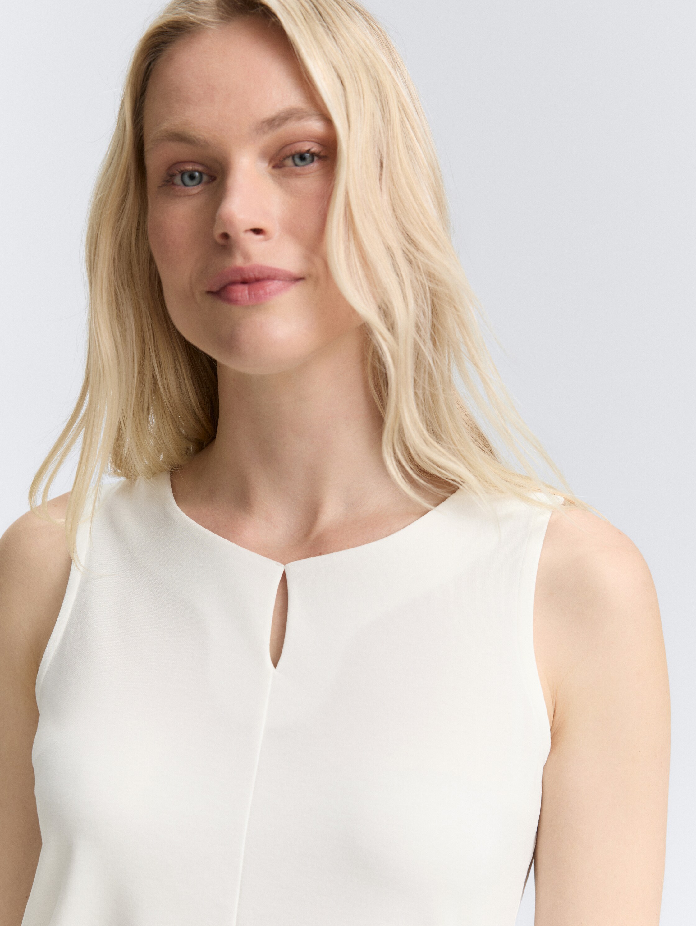 Top mit Cut-Out-Detail - whisper_white - 