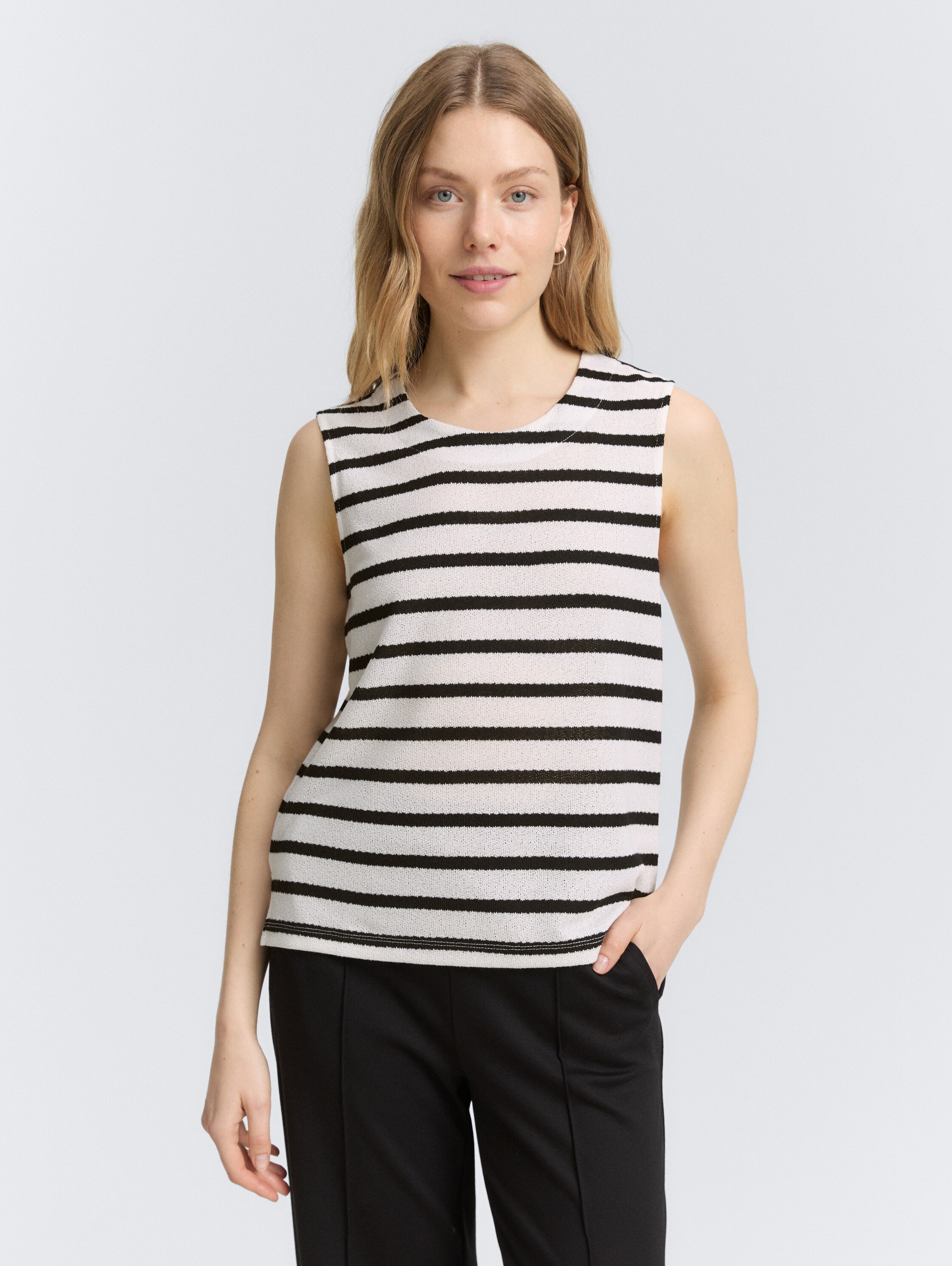 Stricktop mit Rundhalsausschnitt - black_off_white_stripe - 