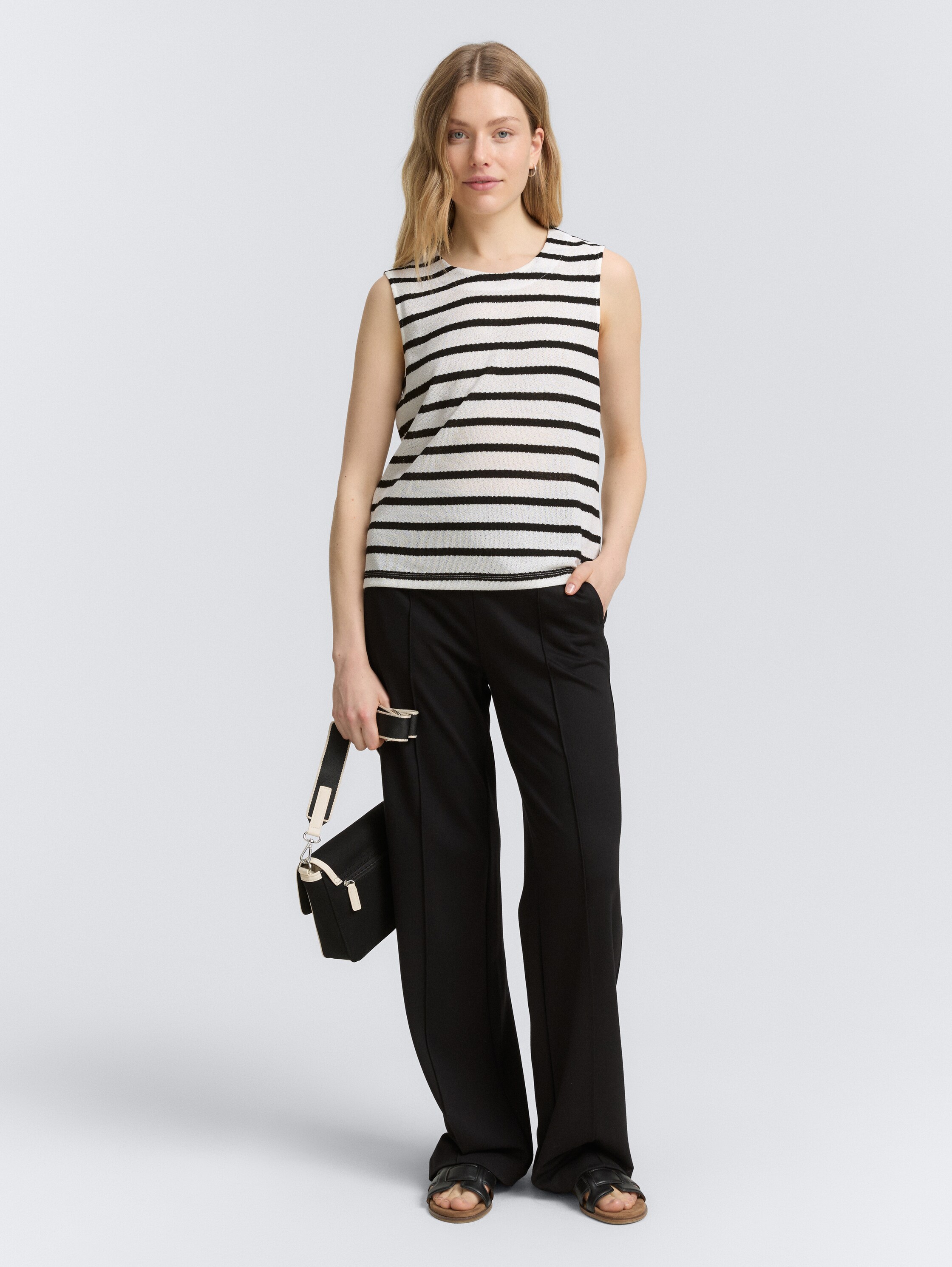 Stricktop mit Rundhalsausschnitt - black_off_white_stripe - 