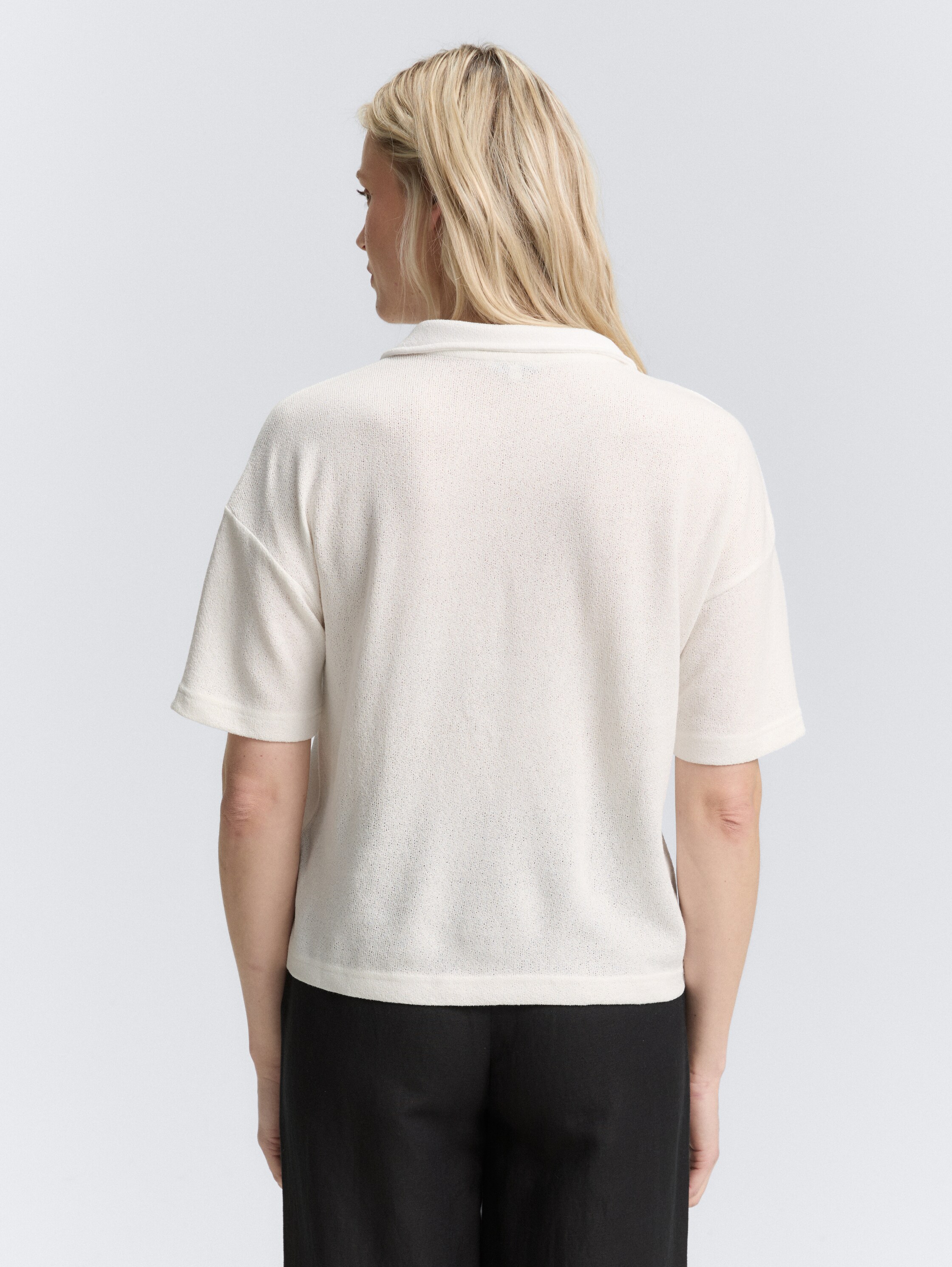 T-Shirt mit Polokragen - whisper_white - 