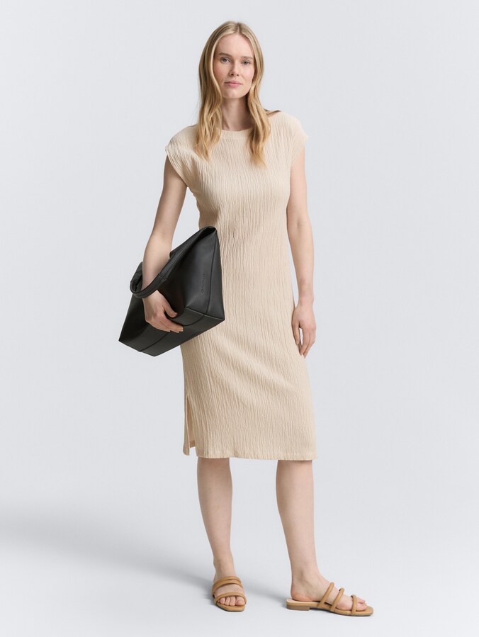 Crinkle dress by Women, champagne structure
