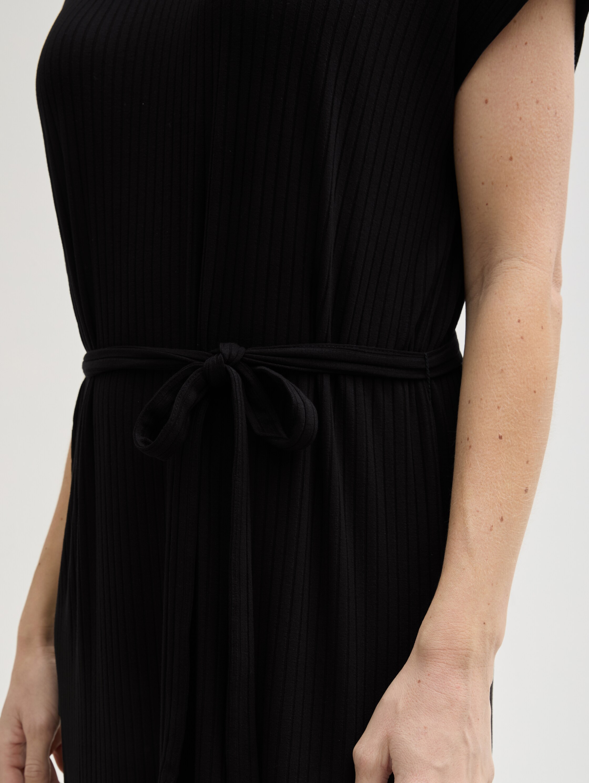 Ribbed midi dress with belt - deep_black_1 - 