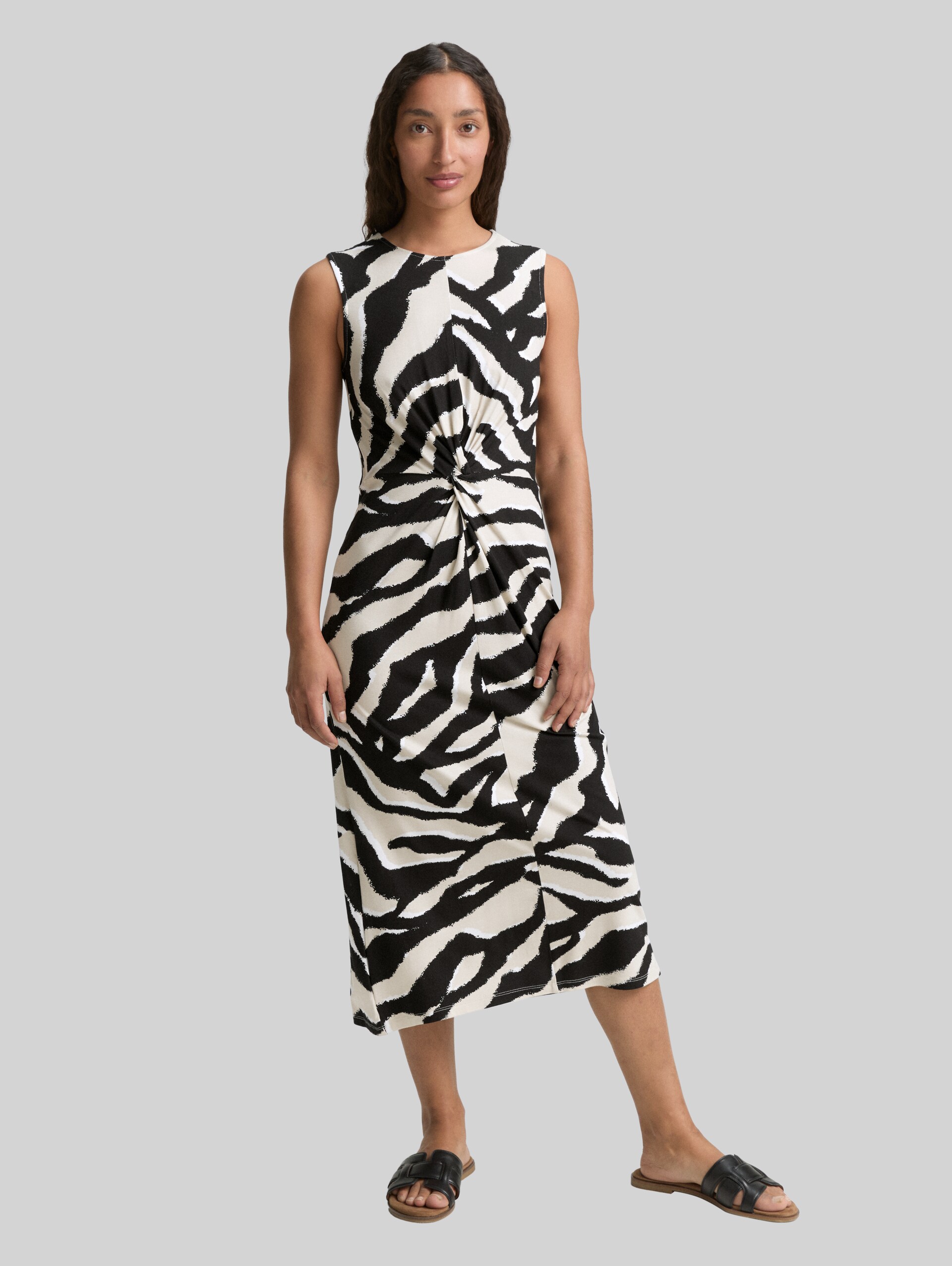 Jersey midi dress with knot detail - abstract beige zebra - Model front view