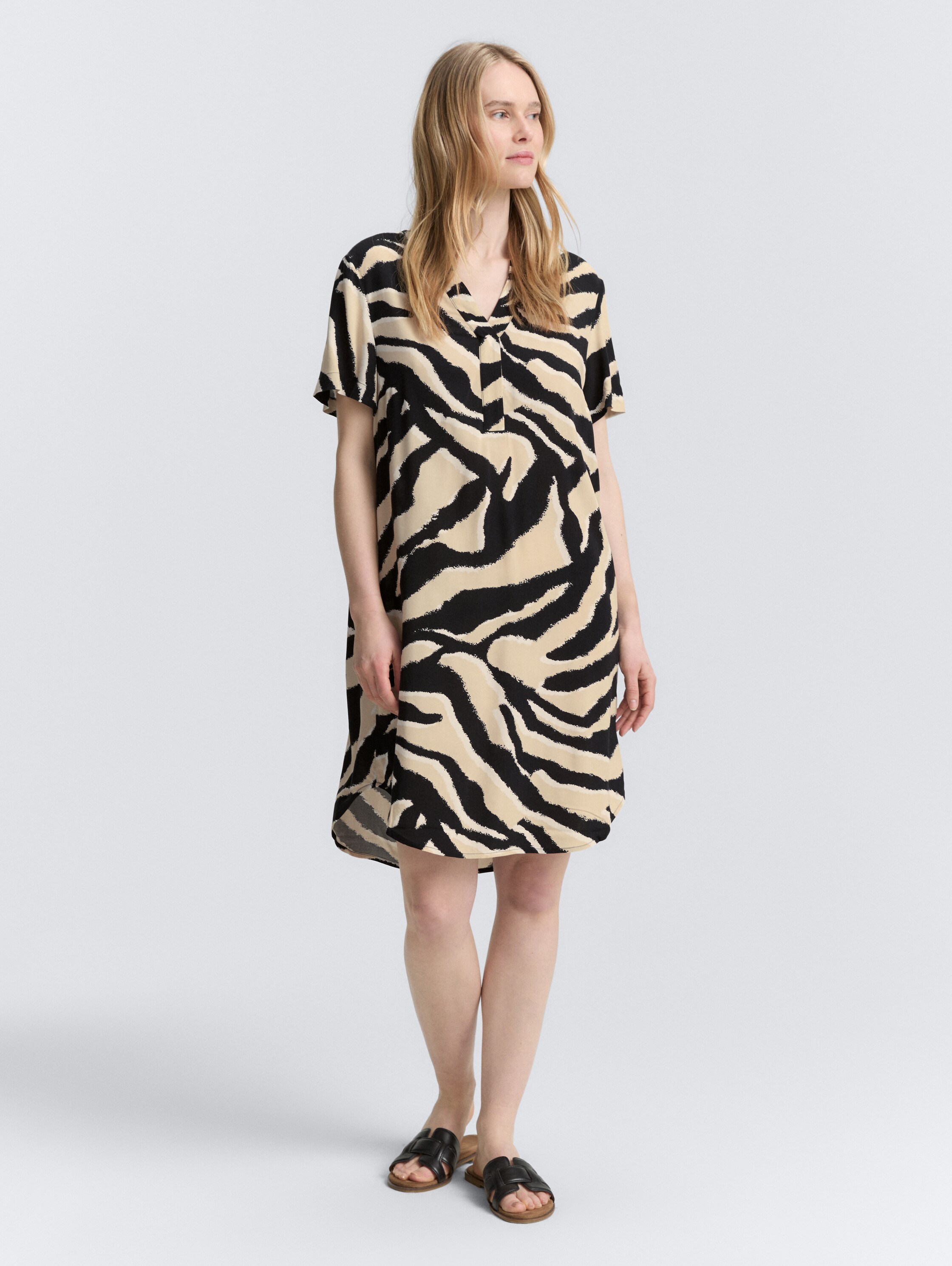 Kleid aus Viskose - abstract_beige_zebra - 