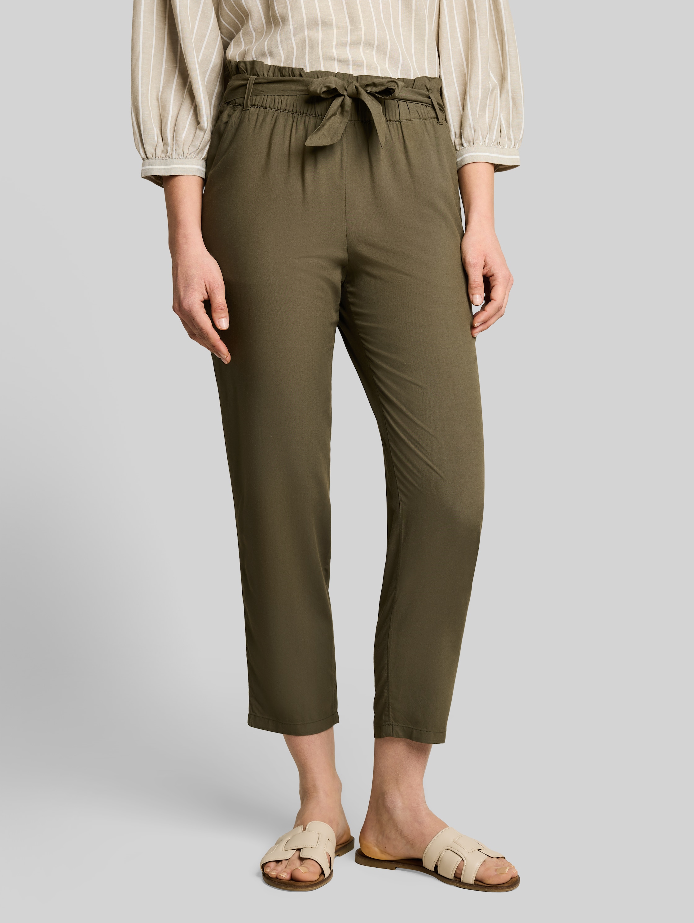 Loose Fit панталони Slim с висока талия - Image 3