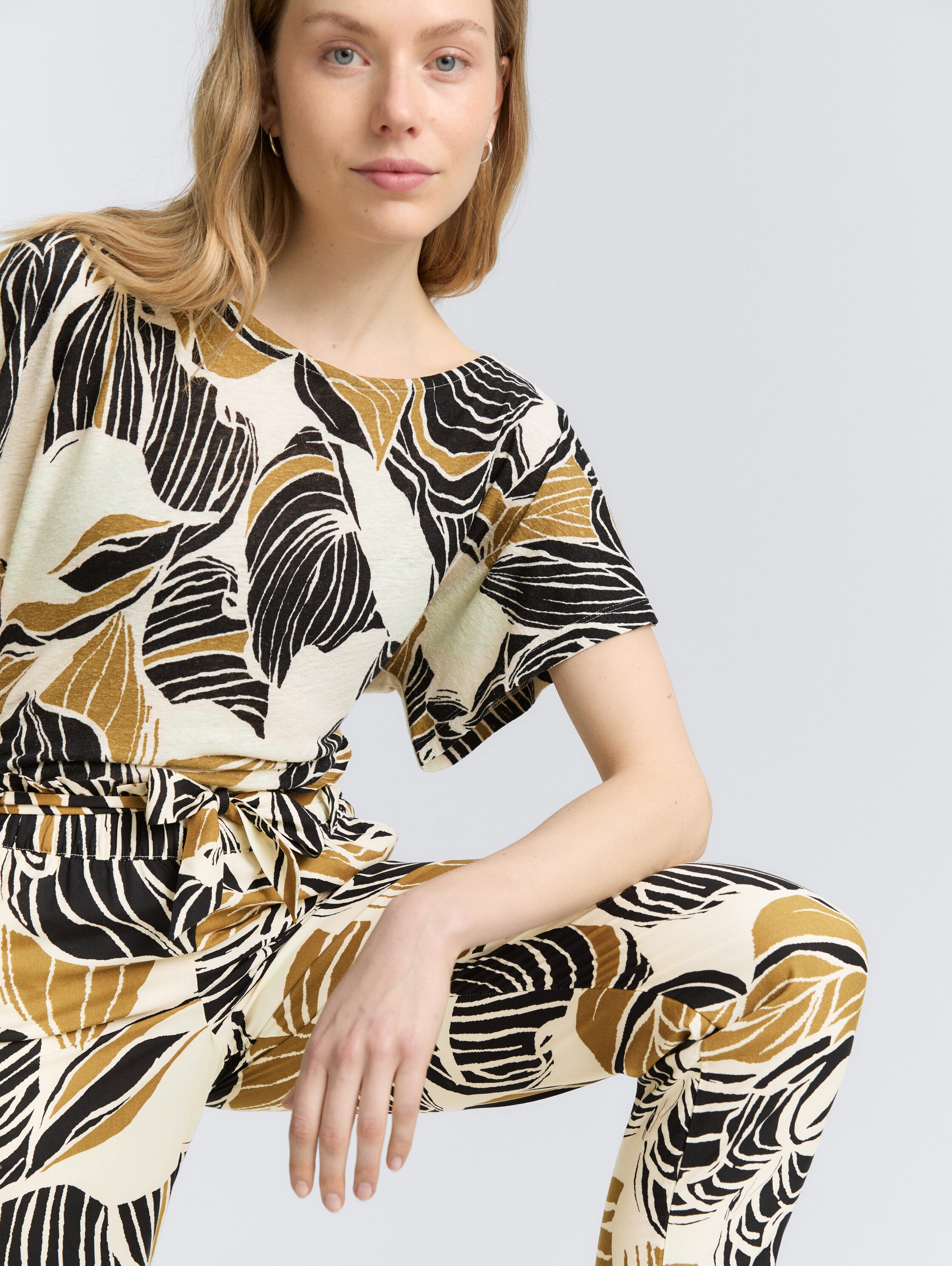 Loose Slim Paperbag Hose - neutral_cut_leaves_design - 