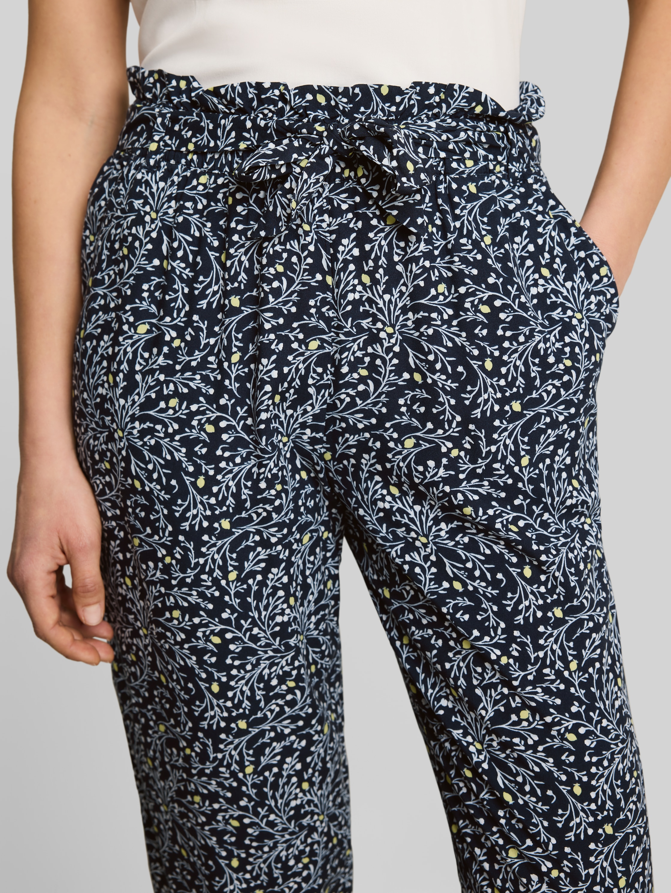 Loose Fit панталони Slim с висока талия - Image 6