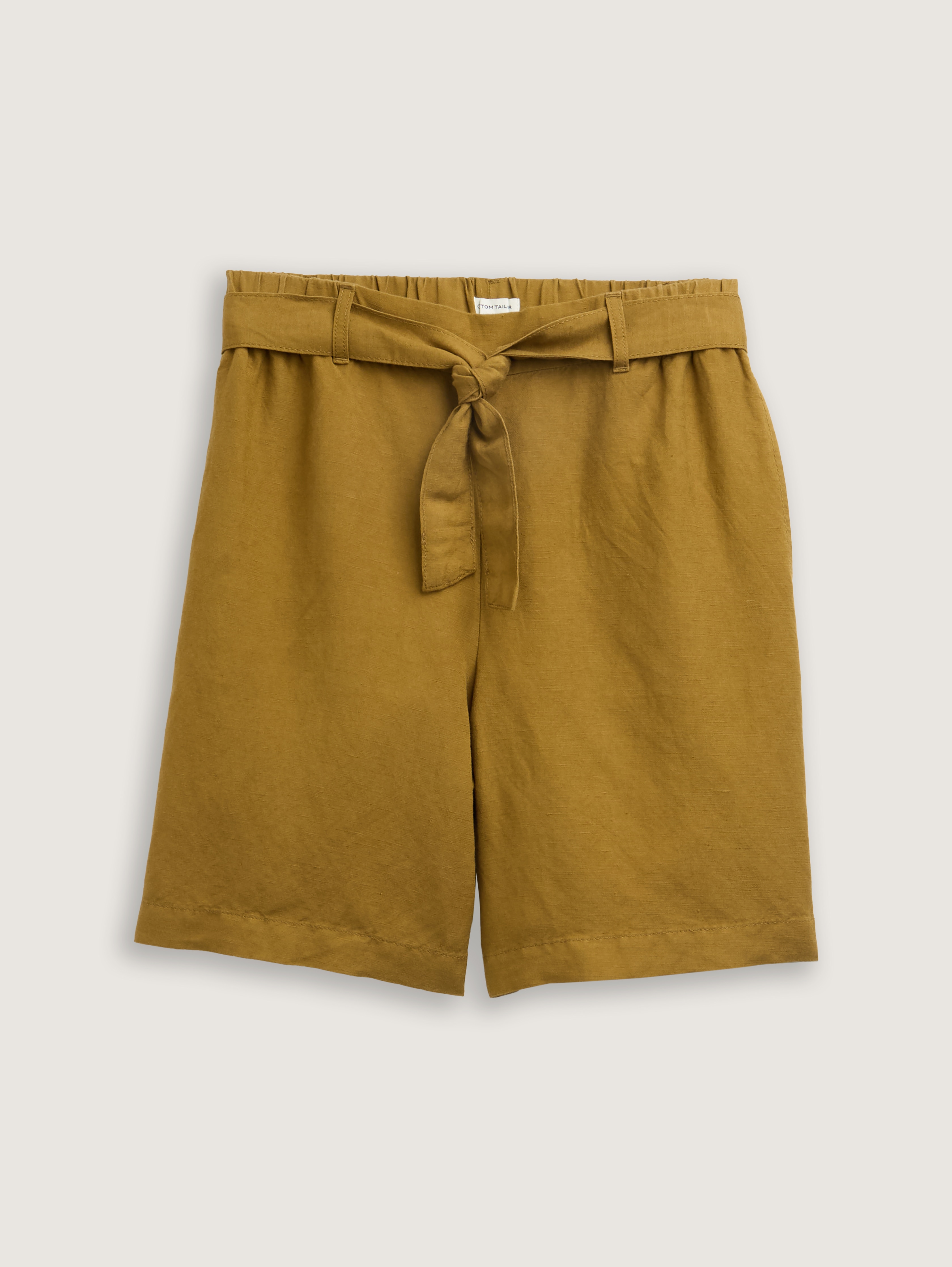 【SATIIIZ】Dihen pin tuck bermuda pants SATIIIZ】Dihen pin tuck bermuda pants (SATiiiZ/パンツ