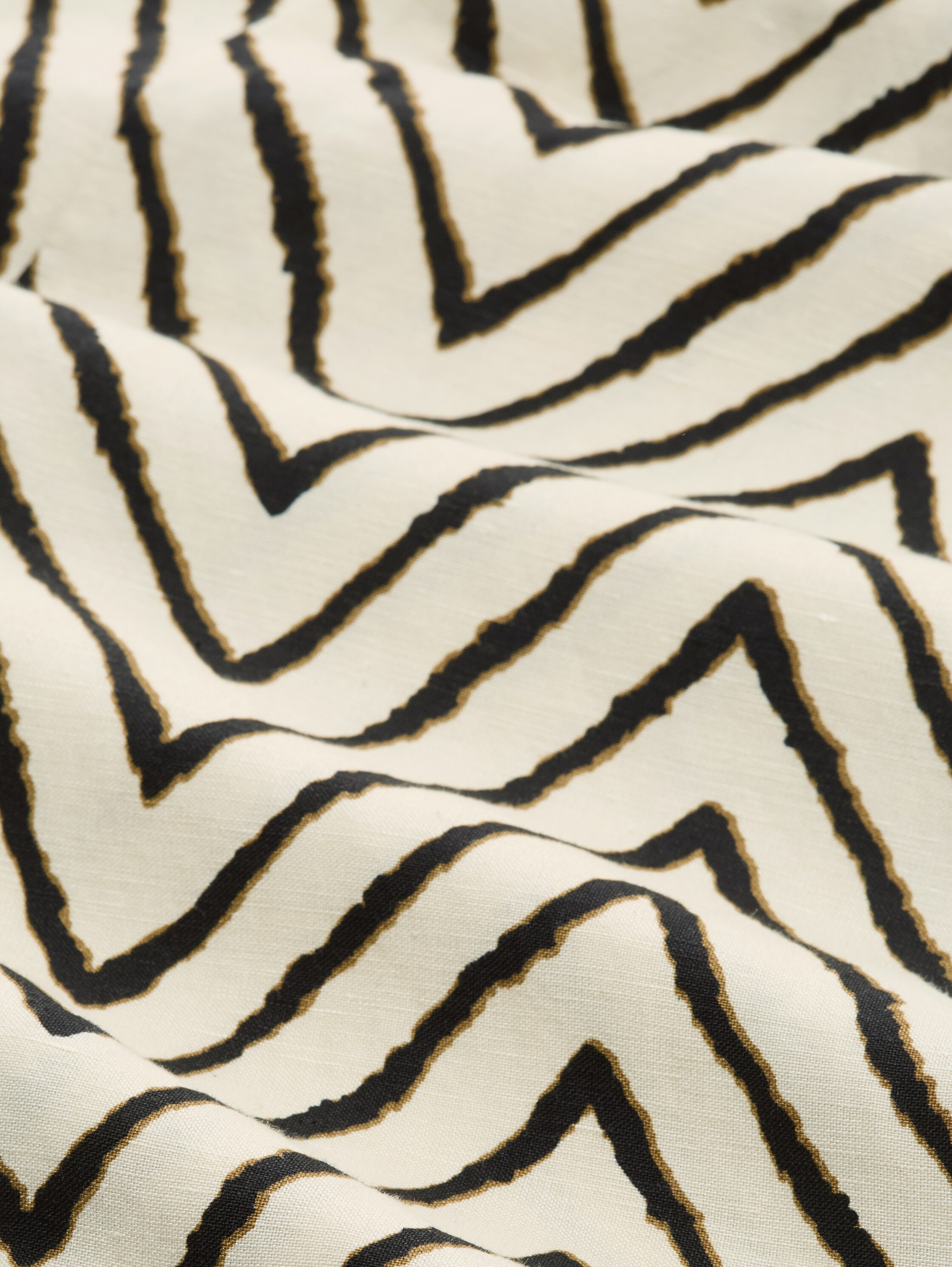 Loose Straight Bermuda Shorts mit Leinenanteil - natural_zig_zag_design - 