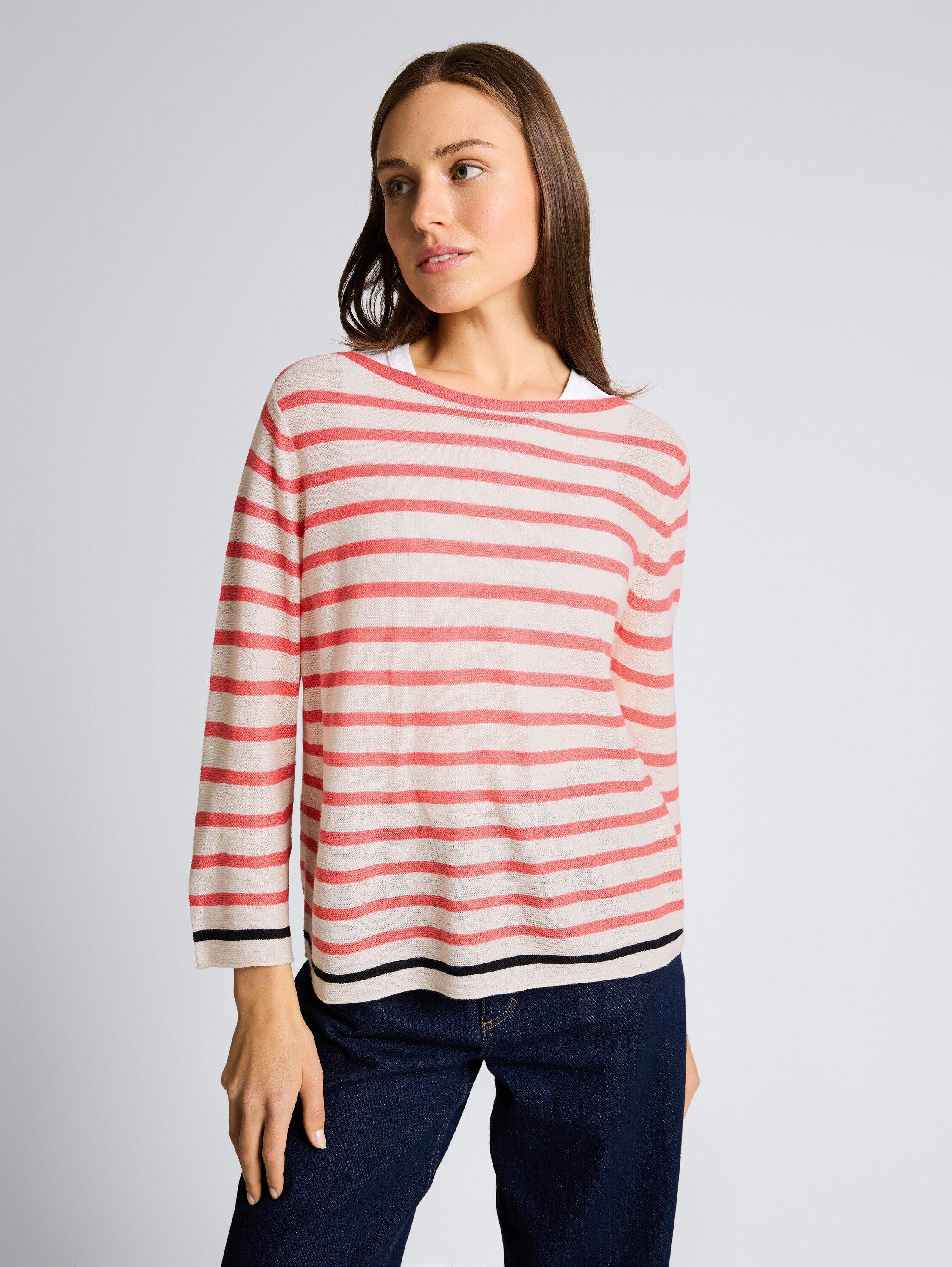 Strickpullover mit Streifenmuster - coral offwhite navy stripe - Ausschnitt Model-Vorderansicht