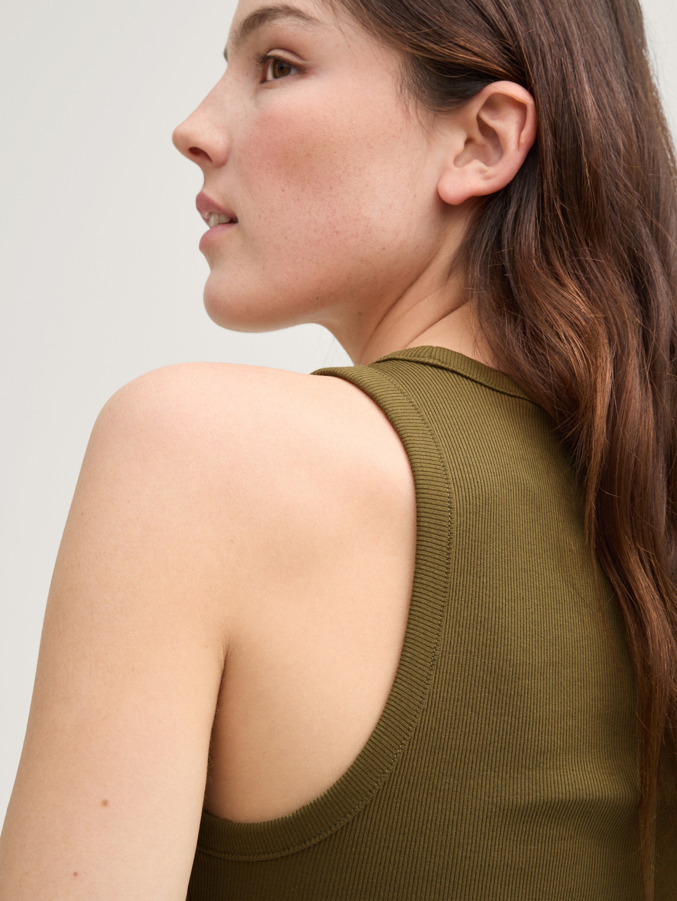 Top mit Rippstruktur - golden_olive_green - 