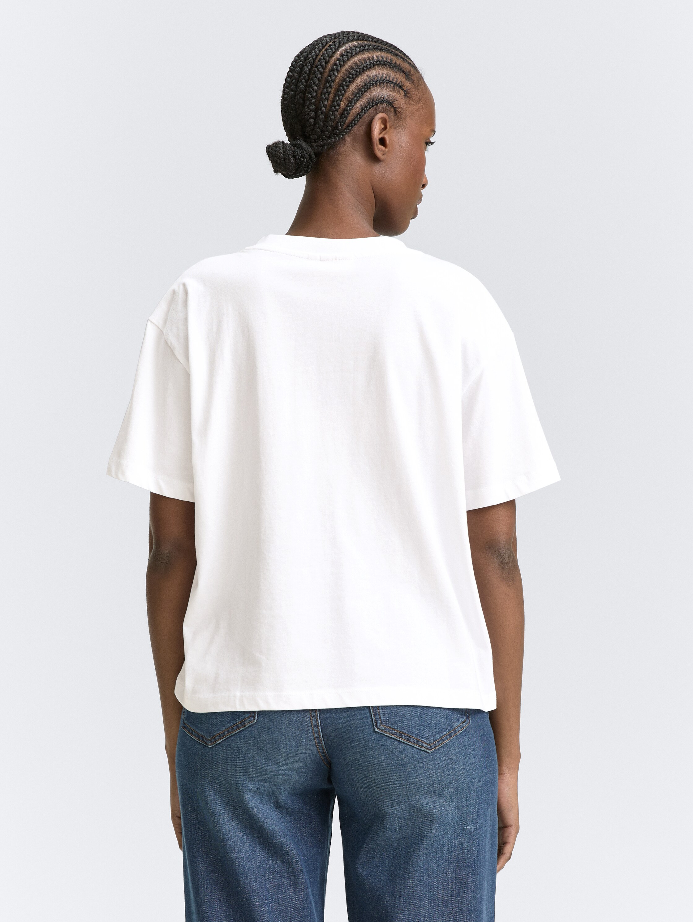 Boxy Fit T-Shirt mit V-Ausschnitt - white - 