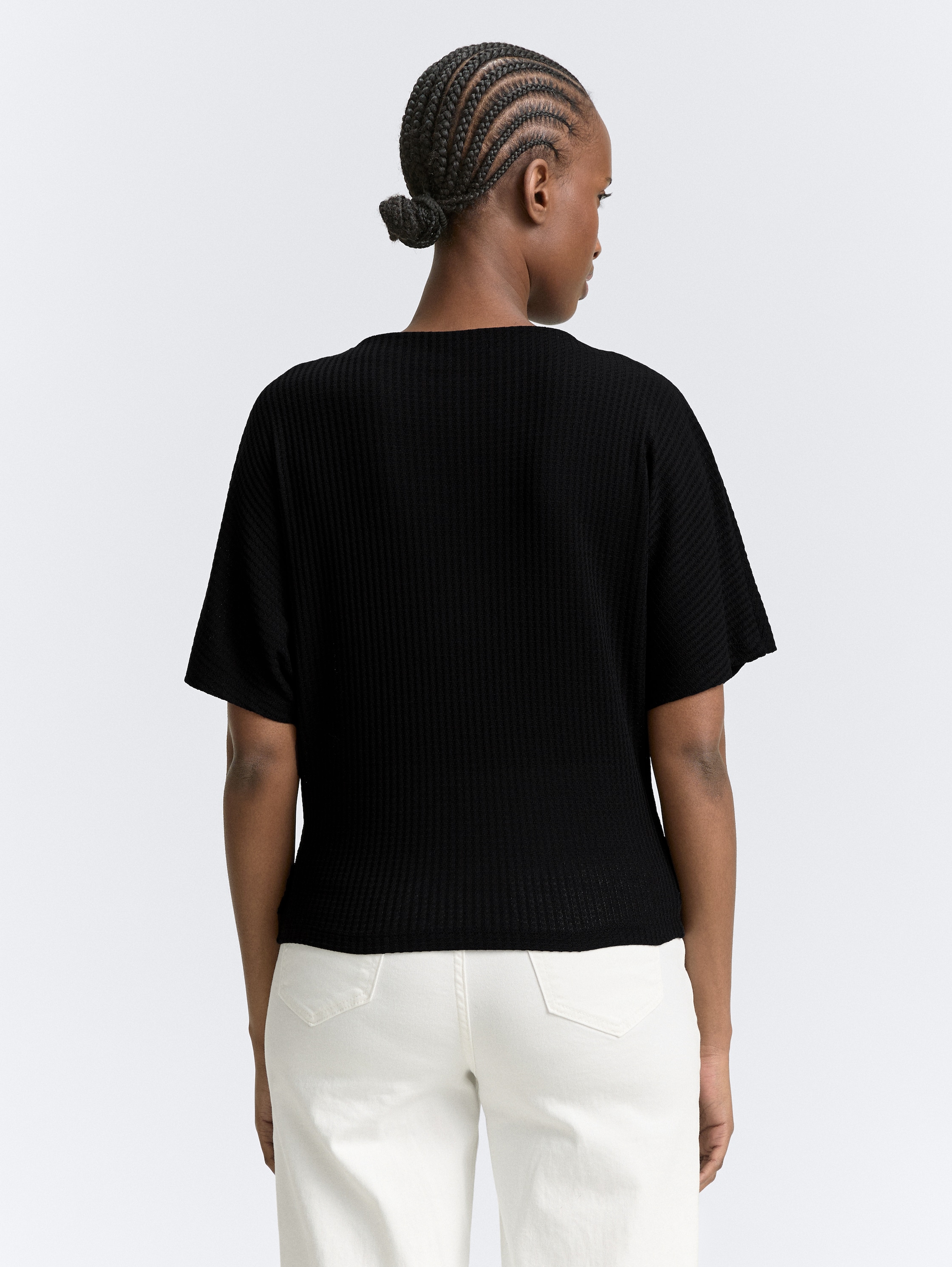 Loose fit T-shirt with batwing sleeves - deep_black_1 - 