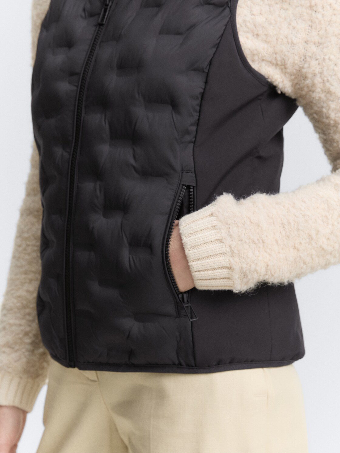 Lightweight Steppweste mit Stehkragen - deep black - Detail-Model-Ansicht