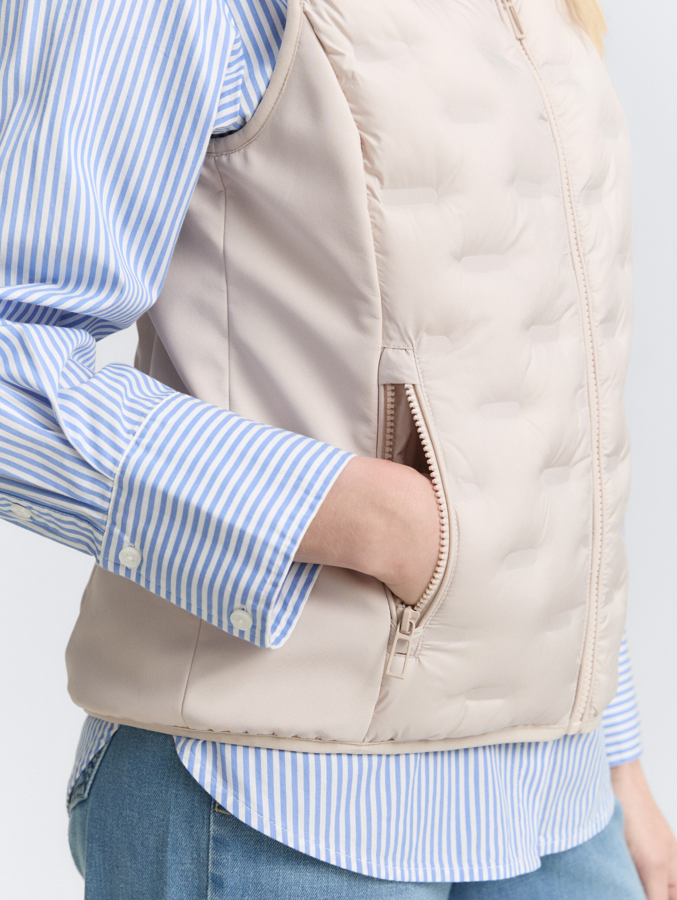 Lightweight Steppweste mit Stehkragen - cold_beige - 