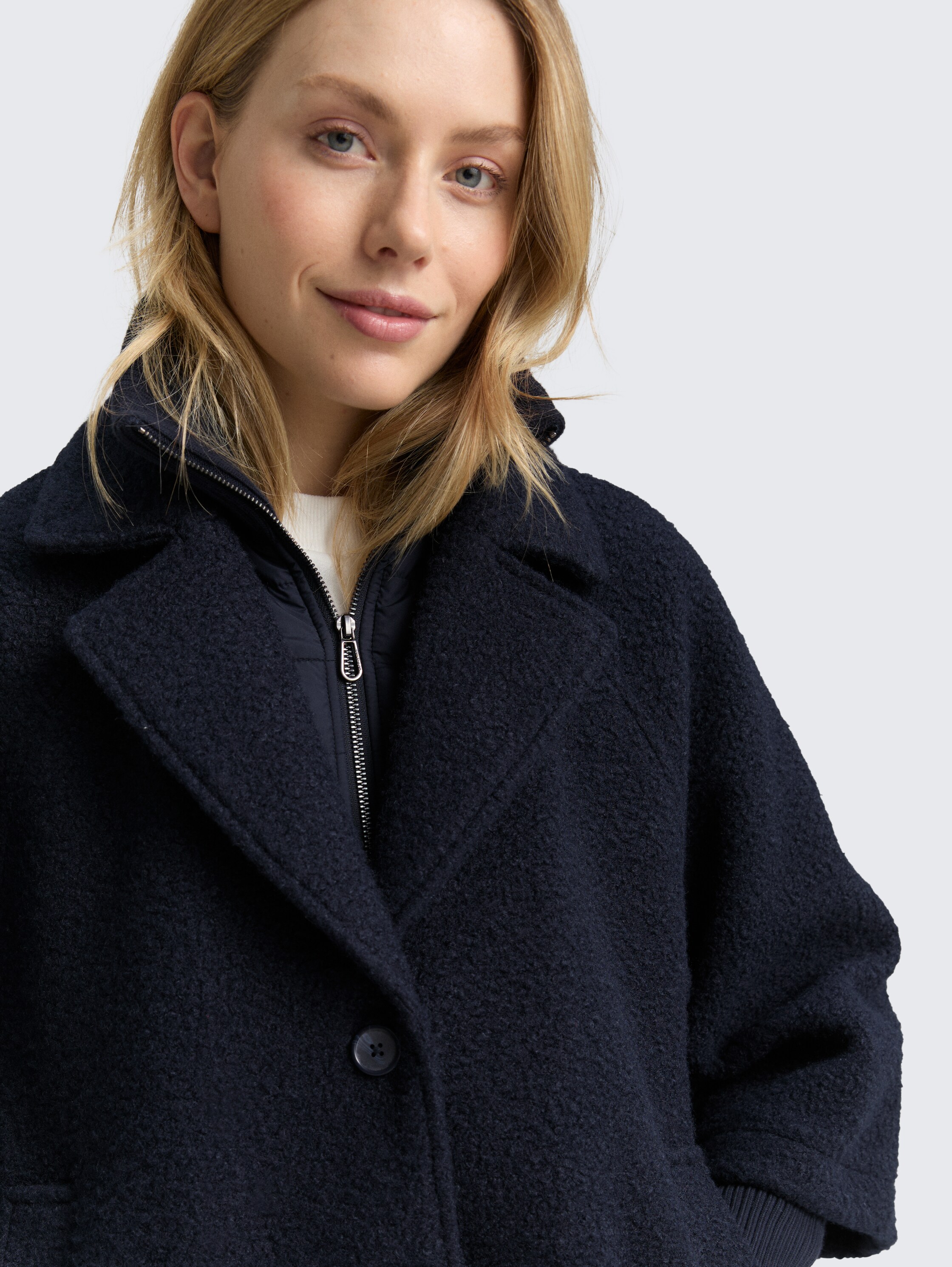 Bouclé capejas in 2-in-1-look - sky_captain_blue_1 - 