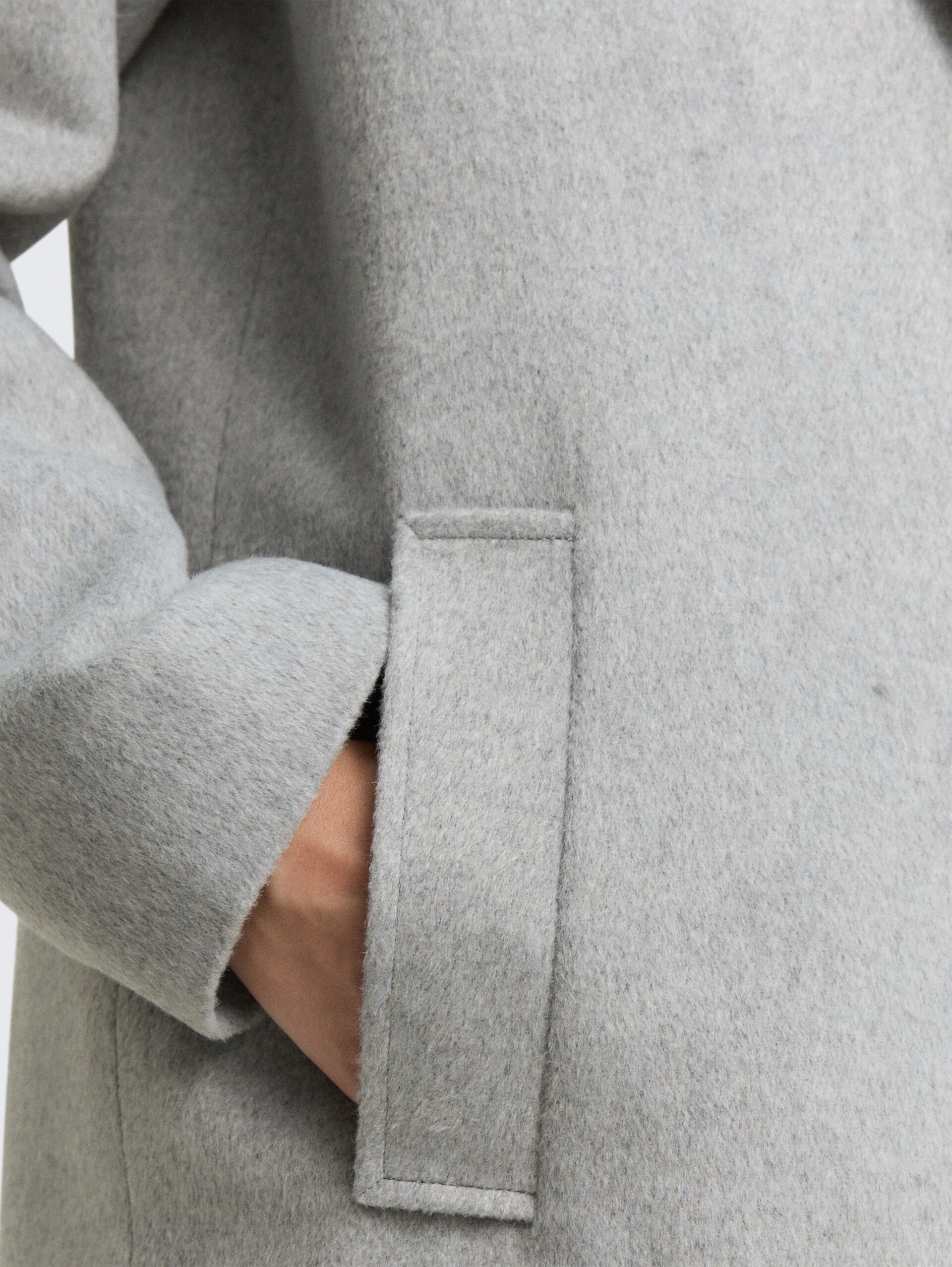 Wollmantel mit Eingriffstaschen - medium silver grey melange - Detail-Model-Ansicht
